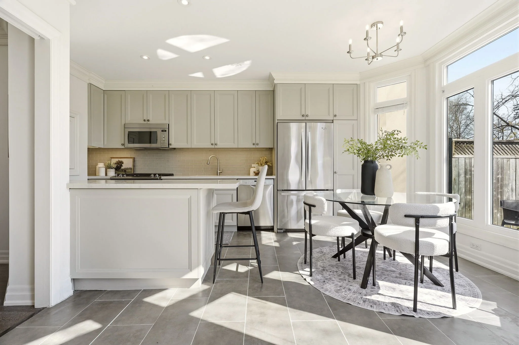 20-web-or-mls-MAIN FLOOR-17.jpg