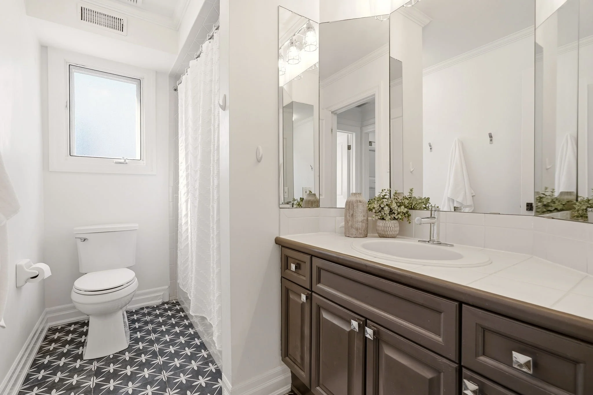 33-web-or-mls-SECOND FLOOR-6.jpg