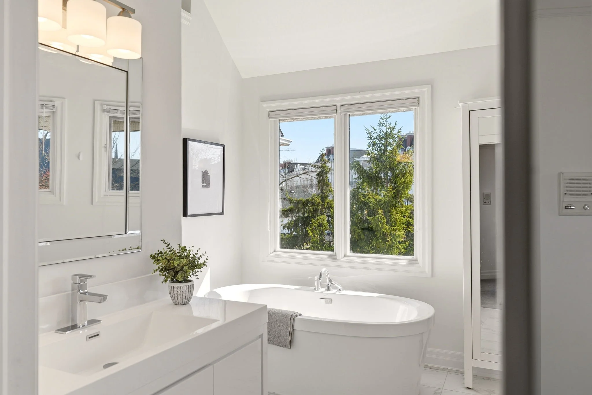 44-web-or-mls-THIRD FLOOR-7.jpg