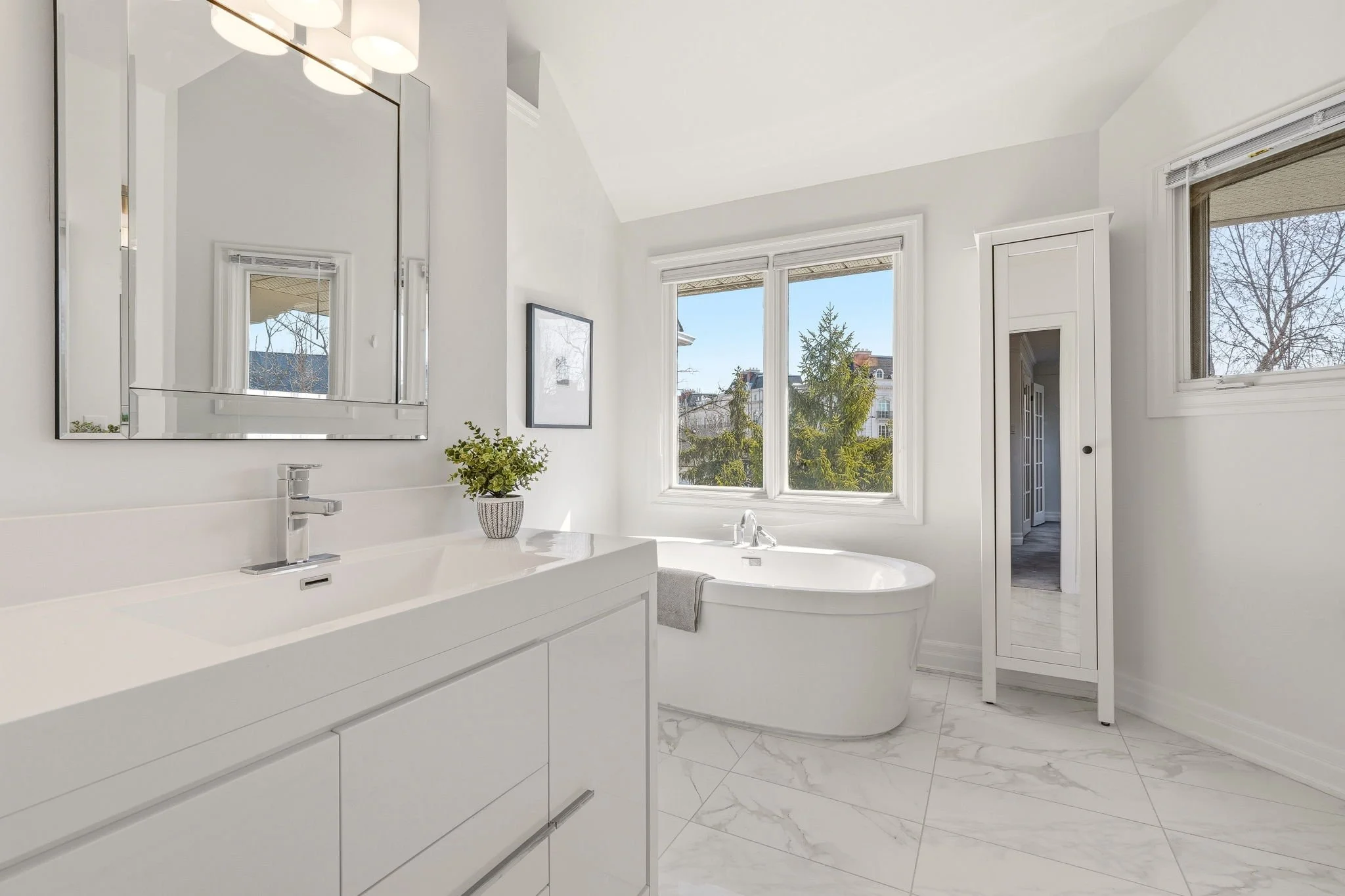 46-web-or-mls-THIRD FLOOR-9.jpg