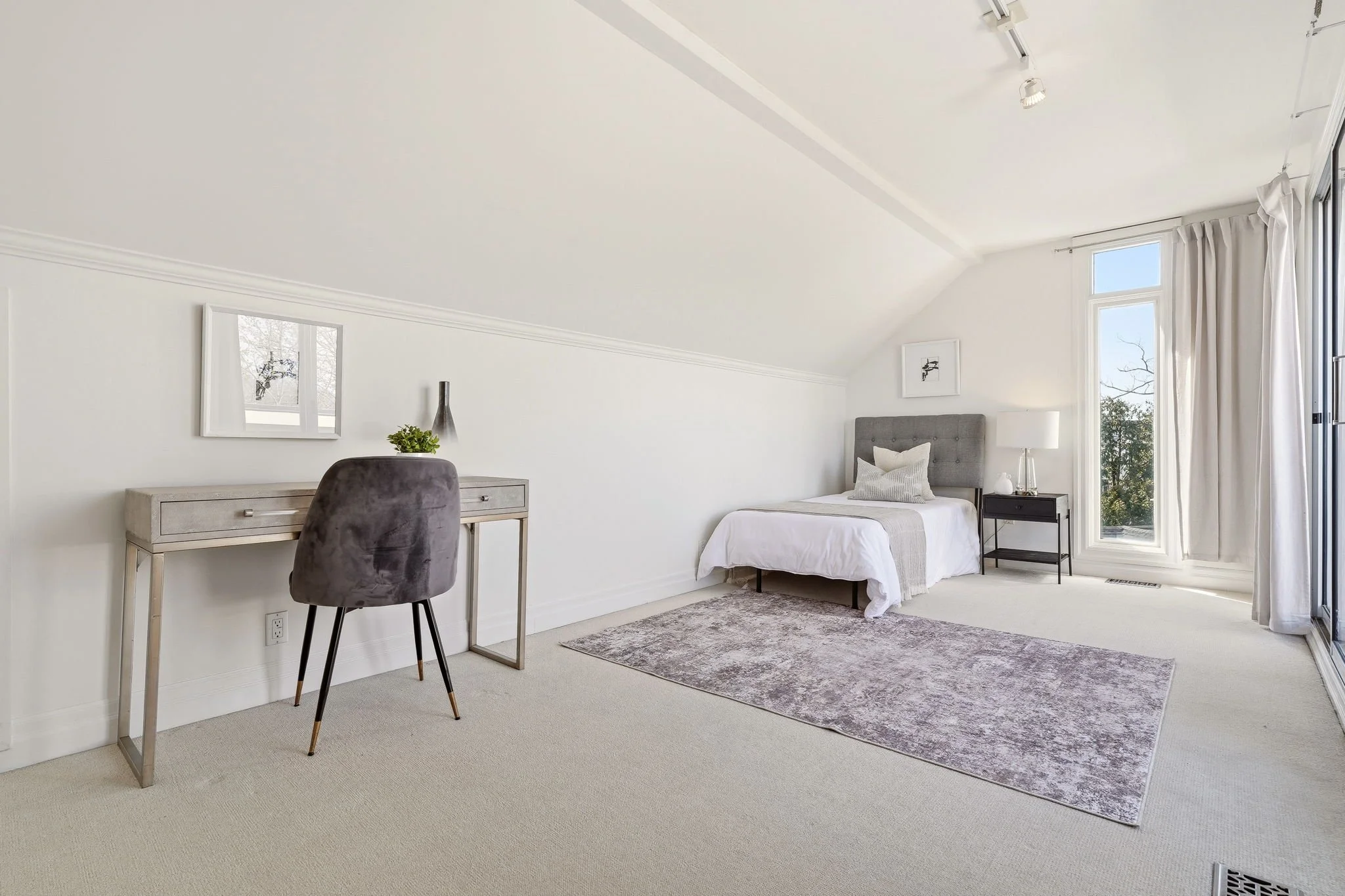 60-web-or-mls-FOURTH FLOOR.jpg