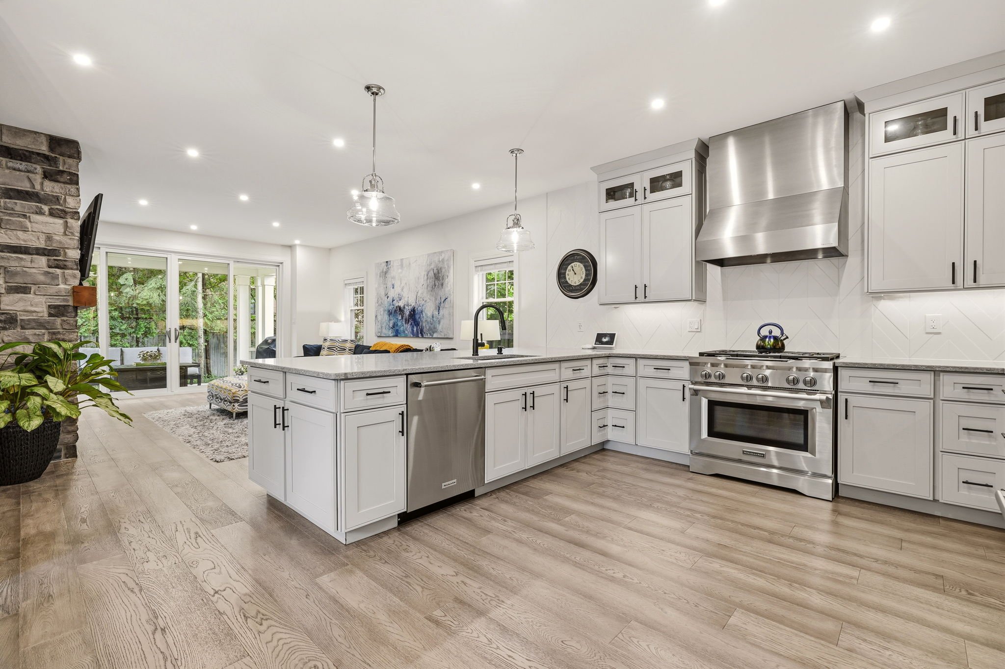 6-web-or-mls-MAIN FLOOR-3.jpg