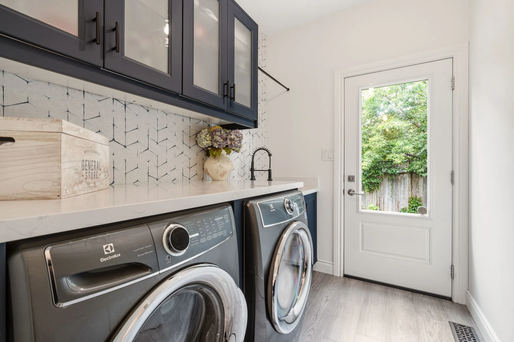 18-web-or-mls-MAIN FLOOR-15.jpg