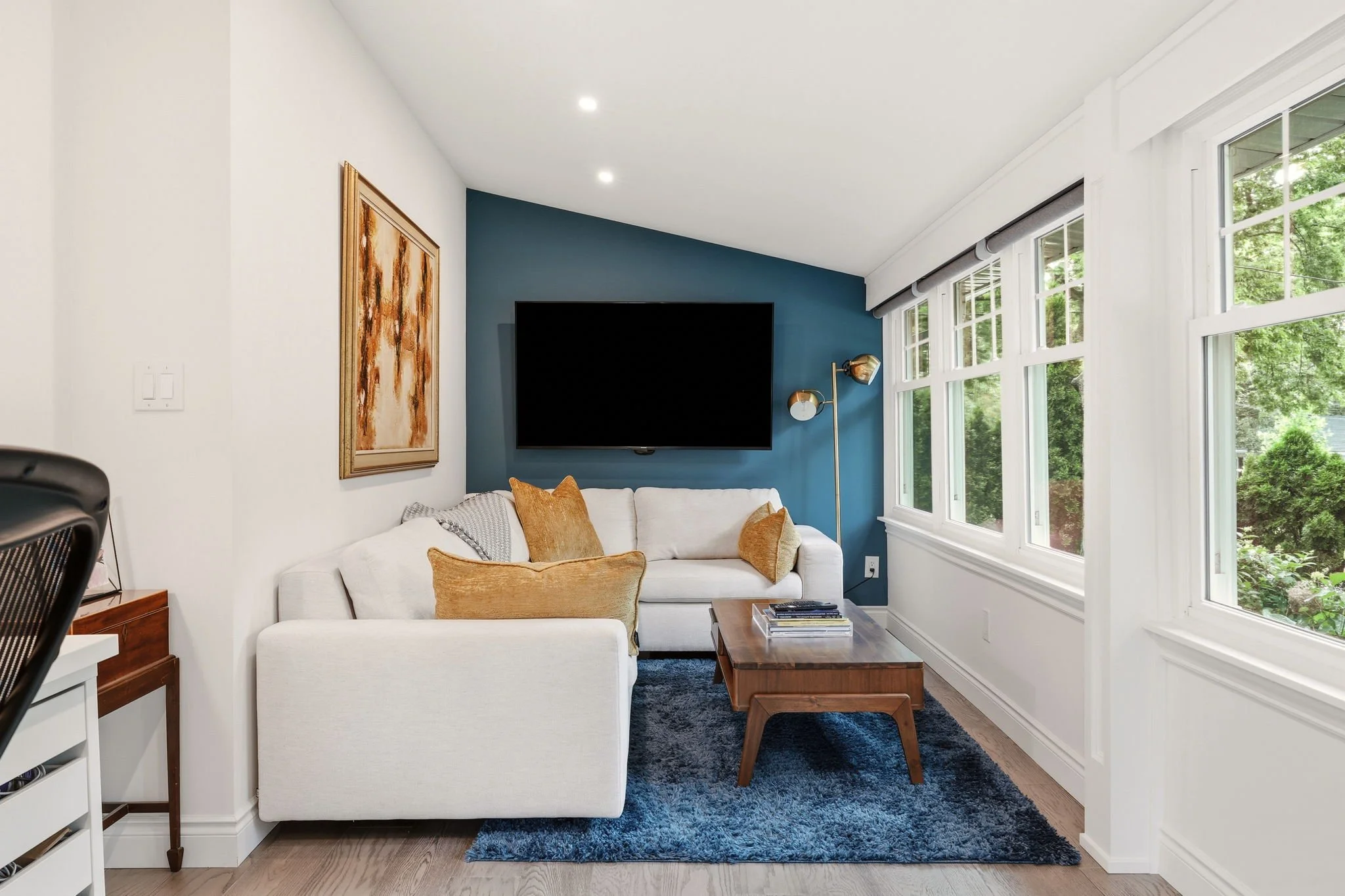 20-web-or-mls-MAIN FLOOR-17.jpg
