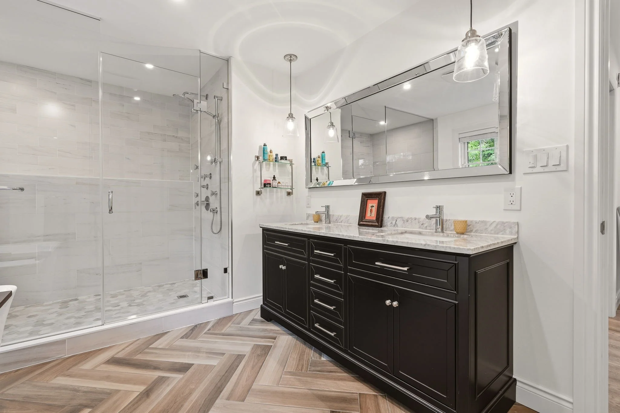 44-web-or-mls-SECOND FLOOR-13.jpg