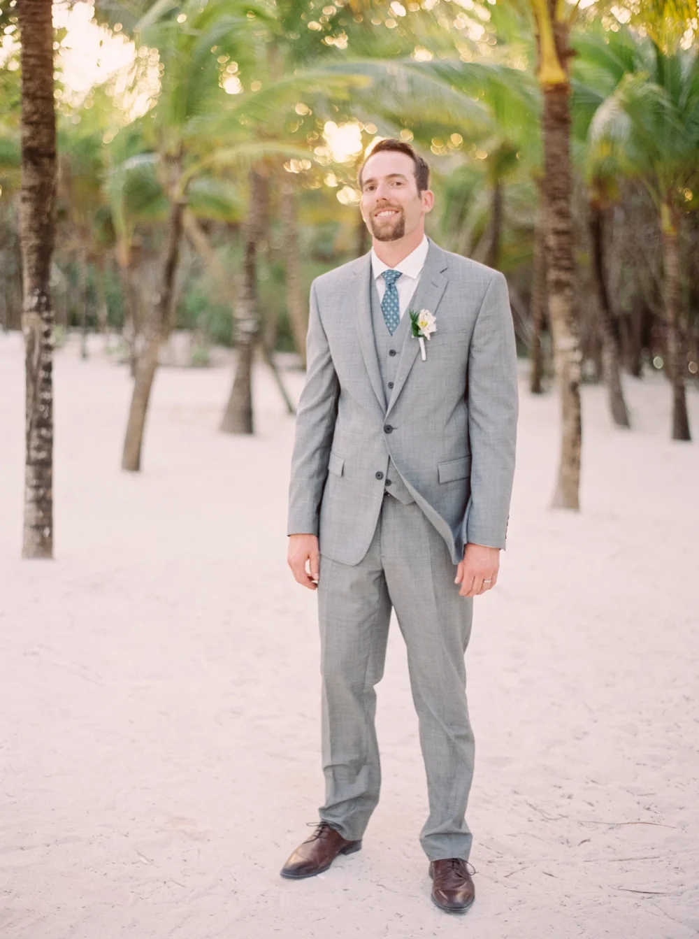 Destination wedding photographer | beach wedding | Calgary wedding photographers | Mexico wedding photography
