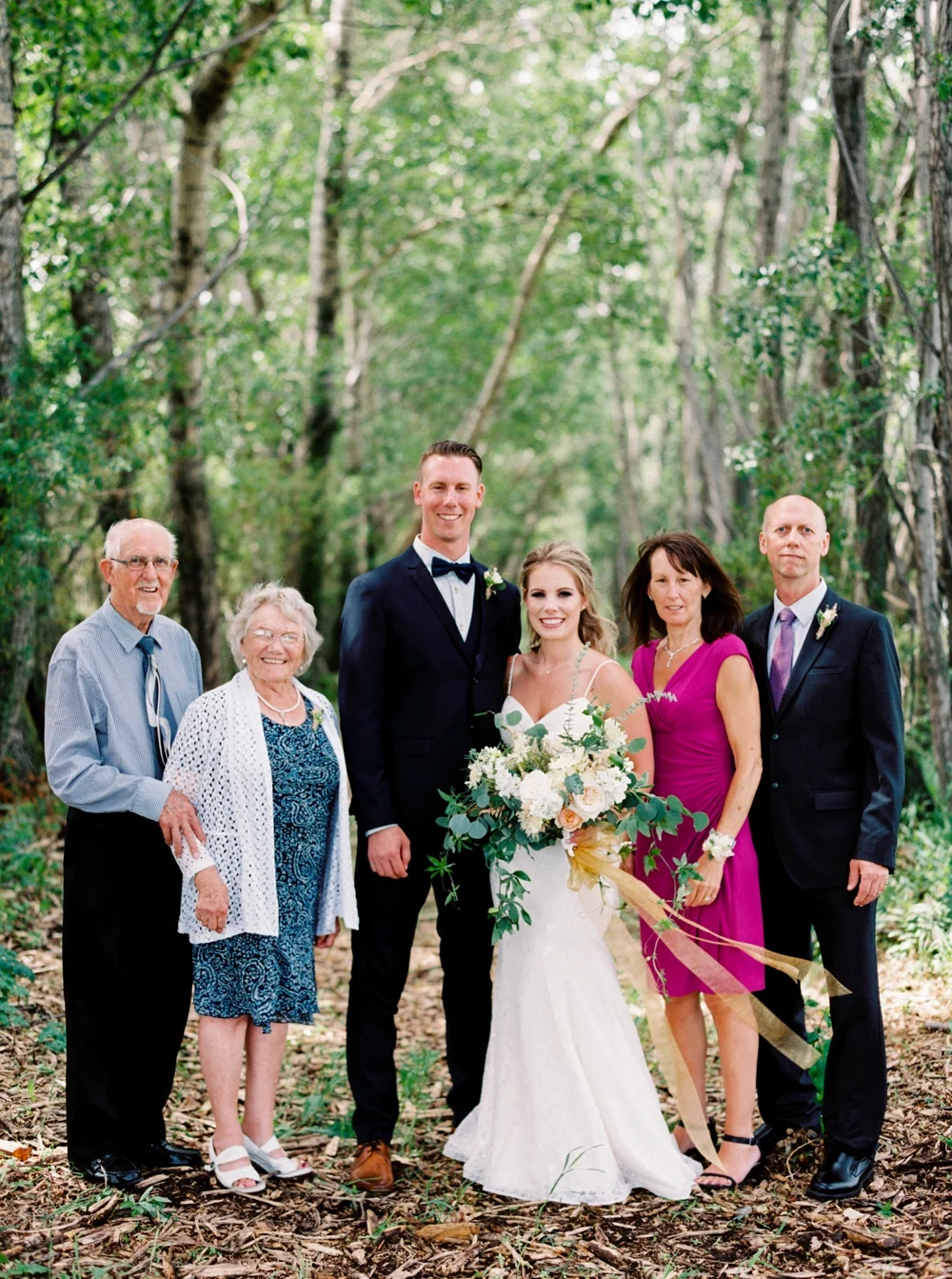 calgary wedding photographers | willow lane barn | barn wedding | alberta wedding photographer | fine art film photography