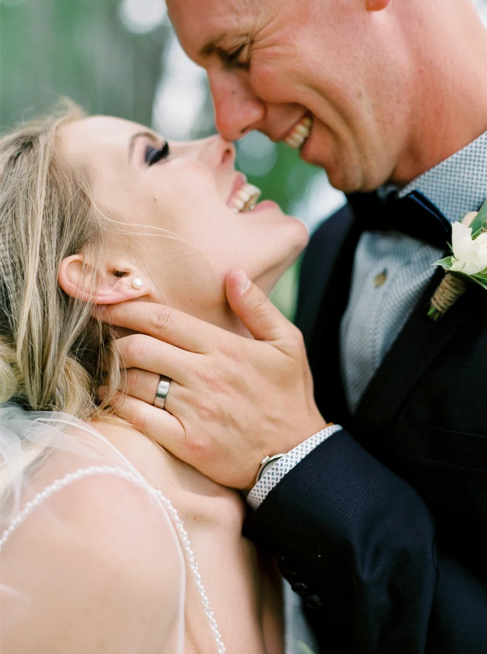 calgary wedding photographers | willow lane barn | barn wedding | alberta wedding photographer | fine art film photography | neutral color palette