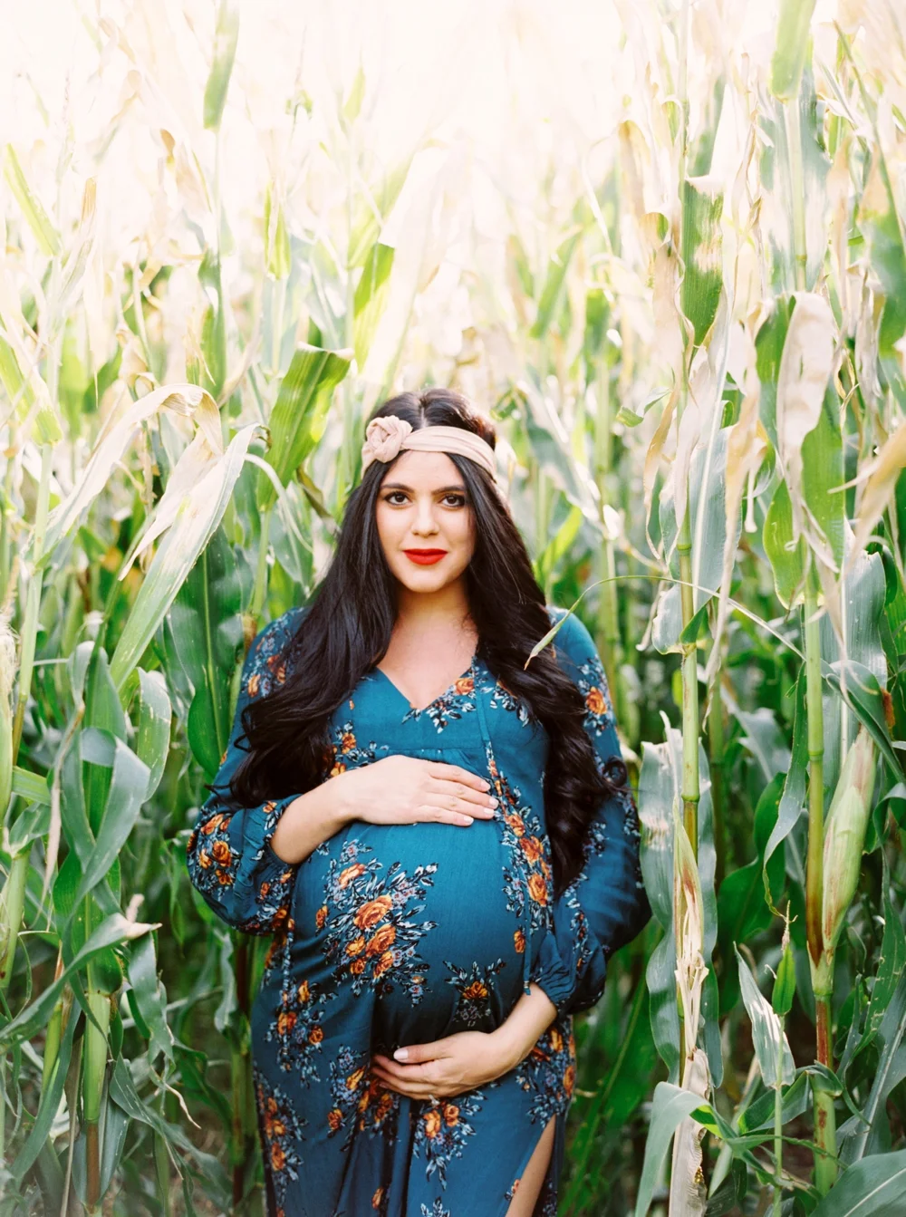Calgary Maternity Photographers | Fall Maternity Session | Fine Art Film Photographer | Fashion Blogger Convey The Moment