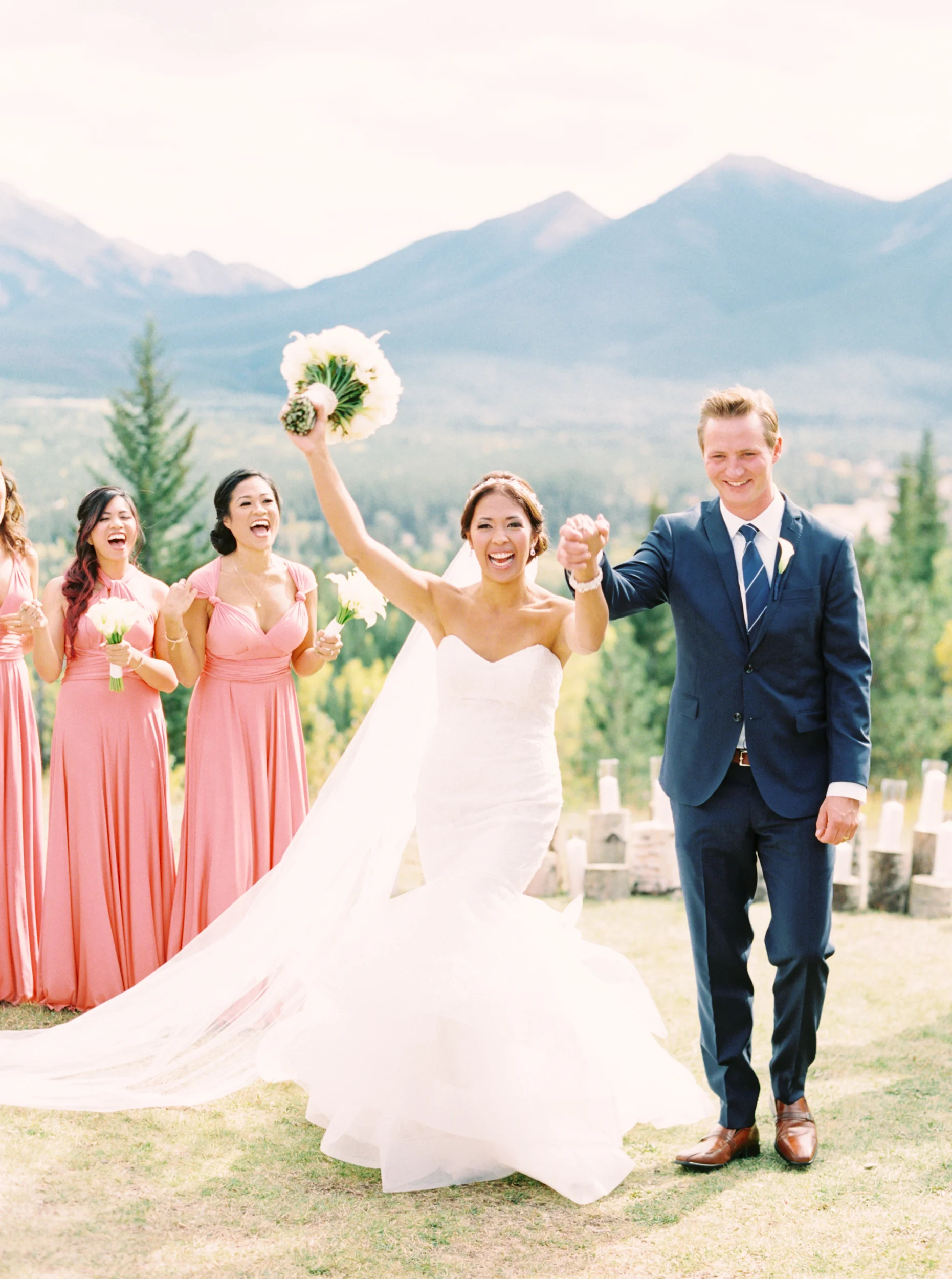 Calgary Wedding Photographers | Wedding Ceremony | Delta Lodge Kananaskis