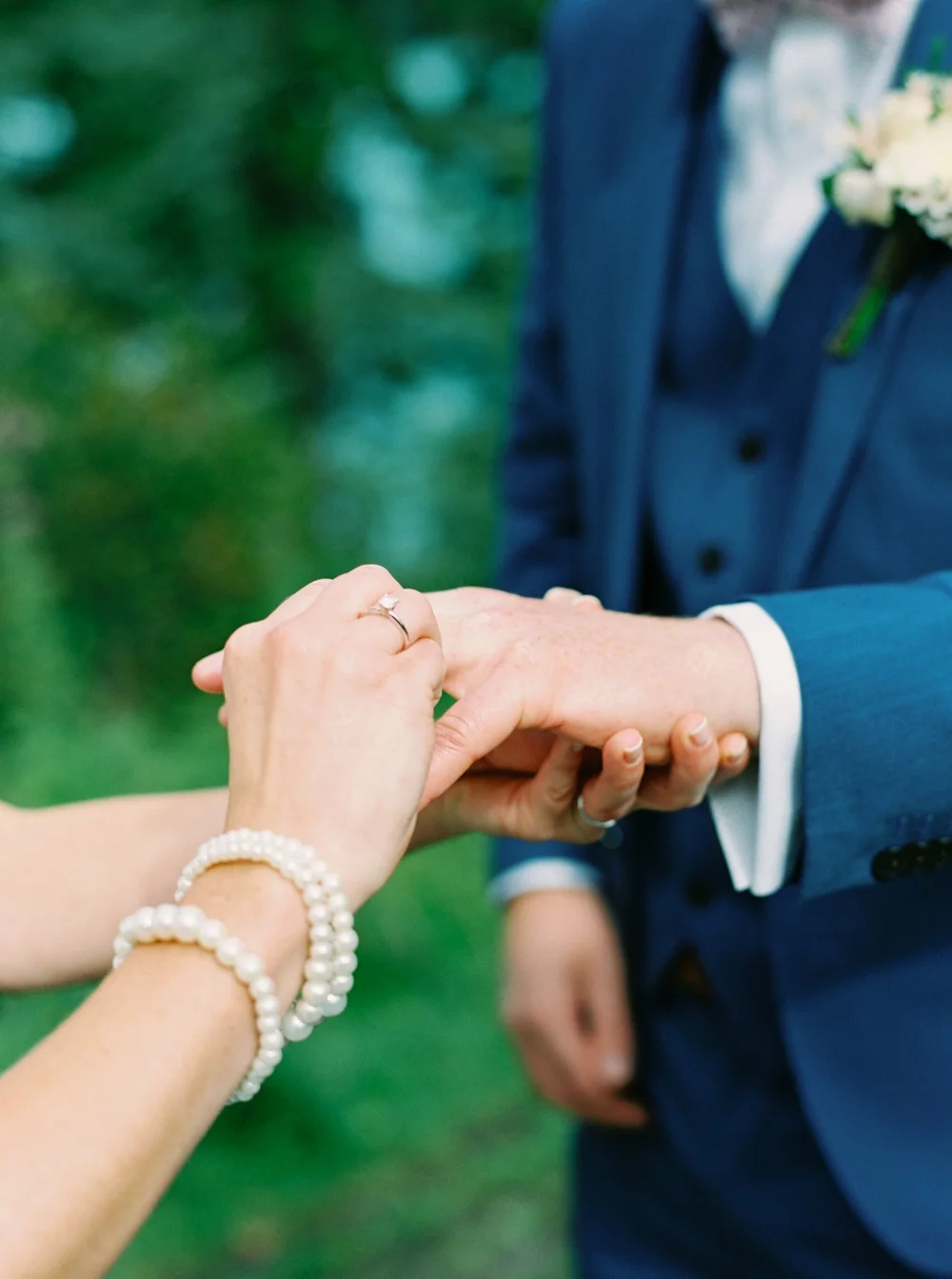 Calgary Wedding Photographers | Emerald Lake Lodge Photography | Rocky Mountains Elopement