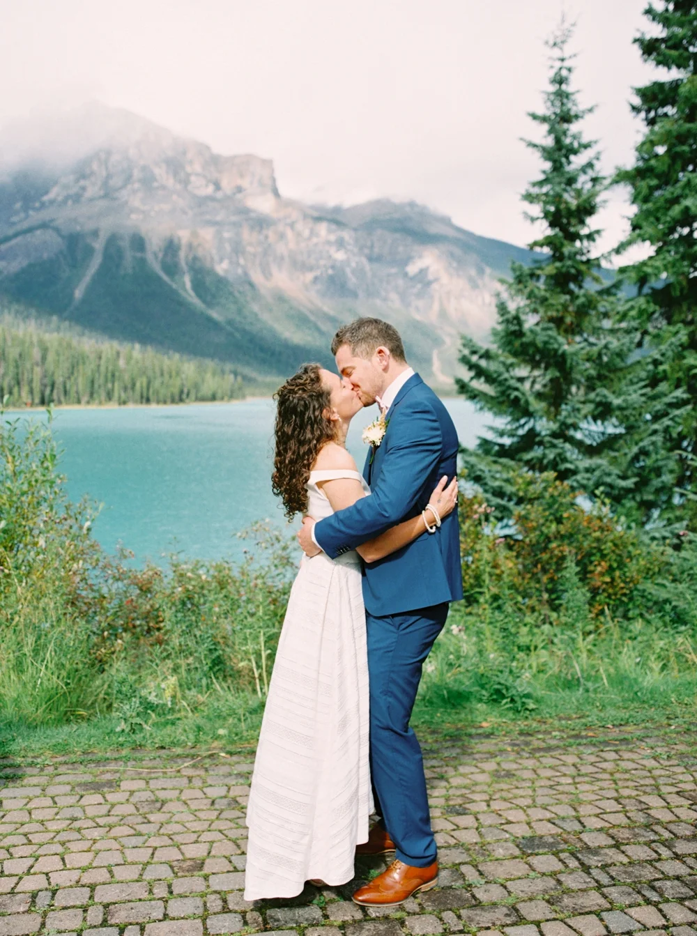 Calgary Wedding Photographers | Emerald Lake Lodge Photography | Rocky Mountains Elopement