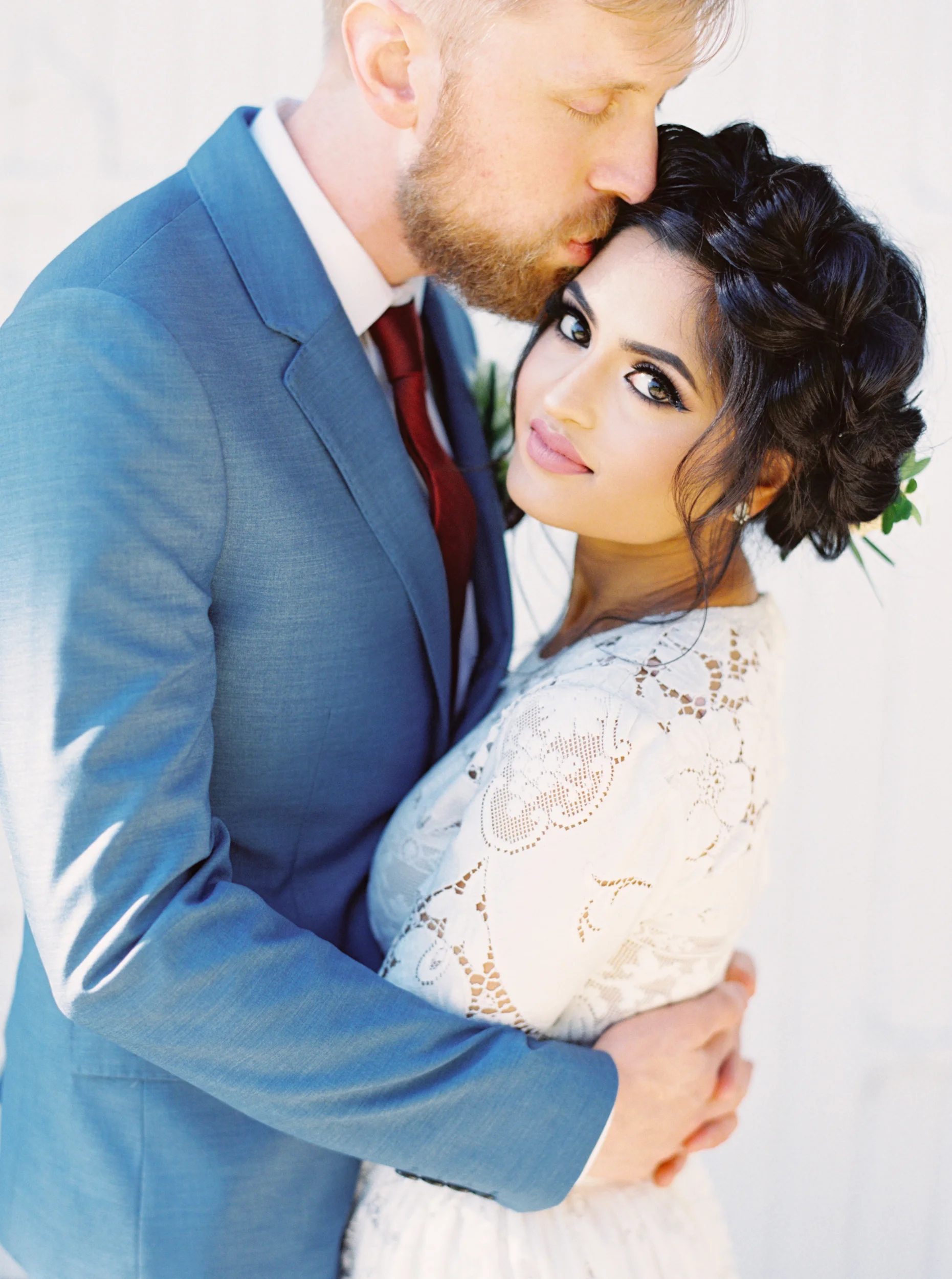 Calgary Wedding Photographers | Calgary Lake Lodge Engagement Photography | Destination Wedding Photographer | Elopement Photographers