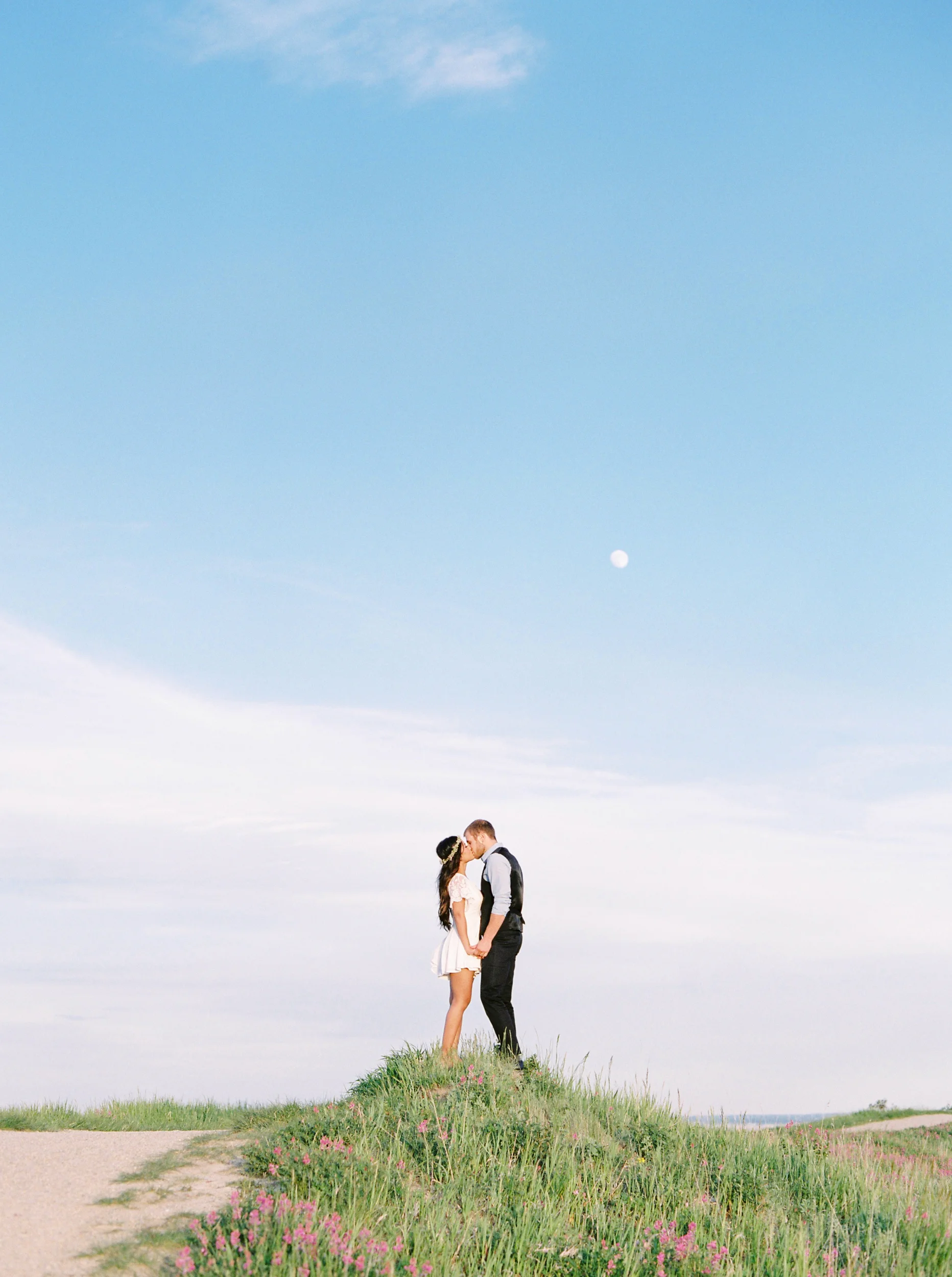 Calgary Wedding Photographers | Calgary Engagement Photography | Destination Wedding Photographer | Elopement Photographers