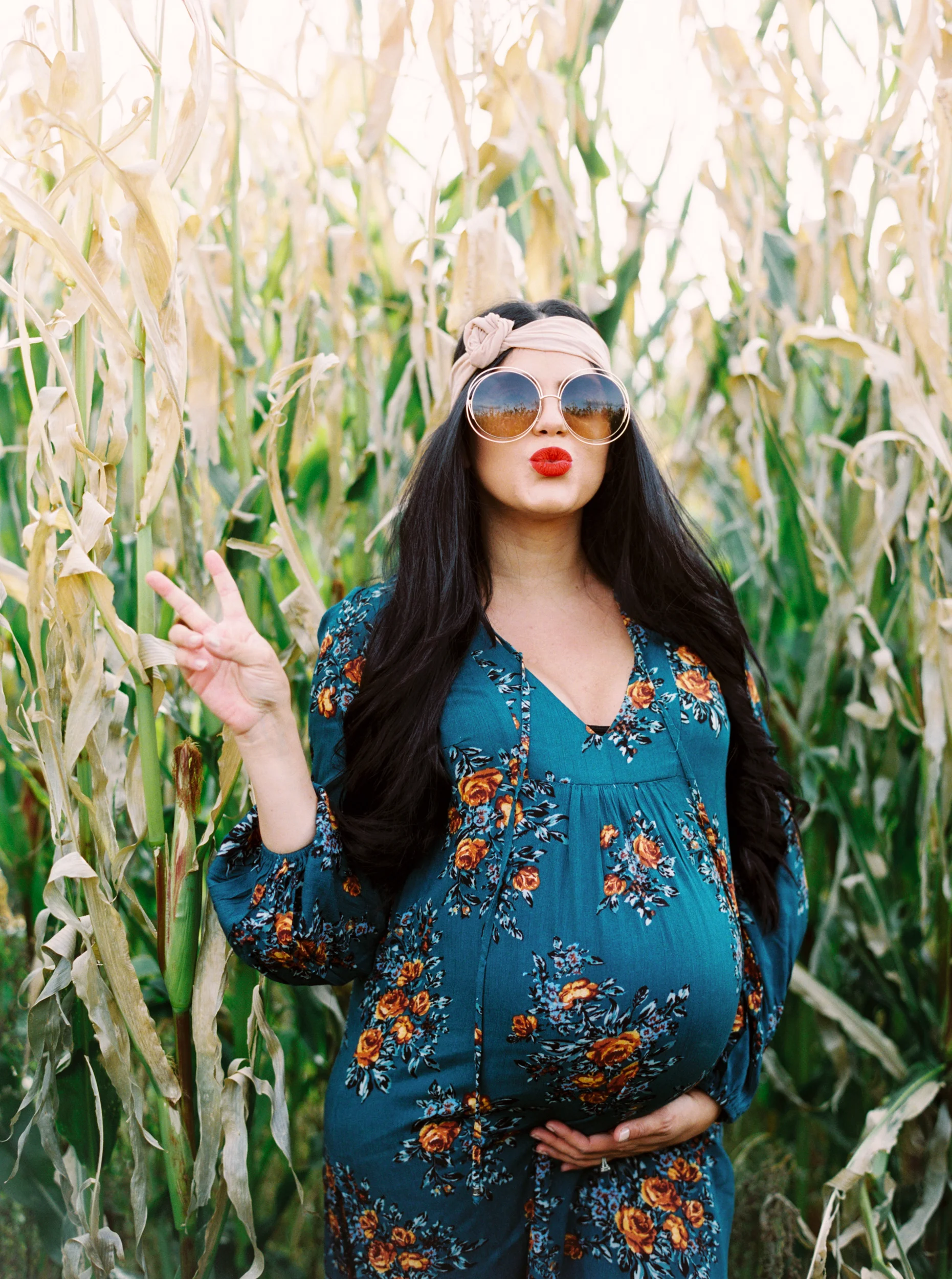 Calgary family Photographers | Calgary maternity Photography | Destination Wedding Photographer | newborn lifestyle Photographers