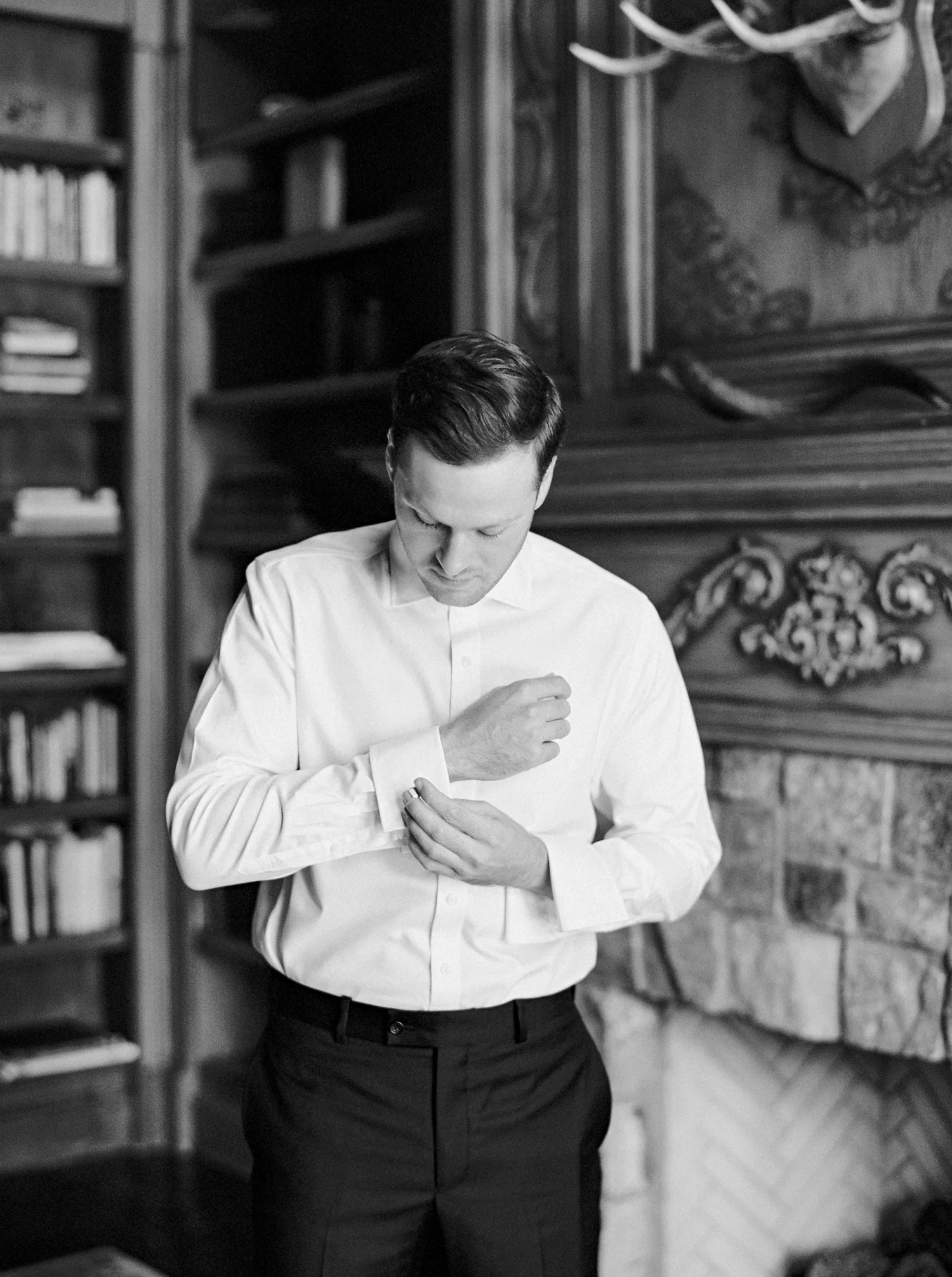 Calgary wedding photographers | georgia wedding photographers | fine art film | Justine Milton Photography | wedding details | georgia wedding | groom getting ready