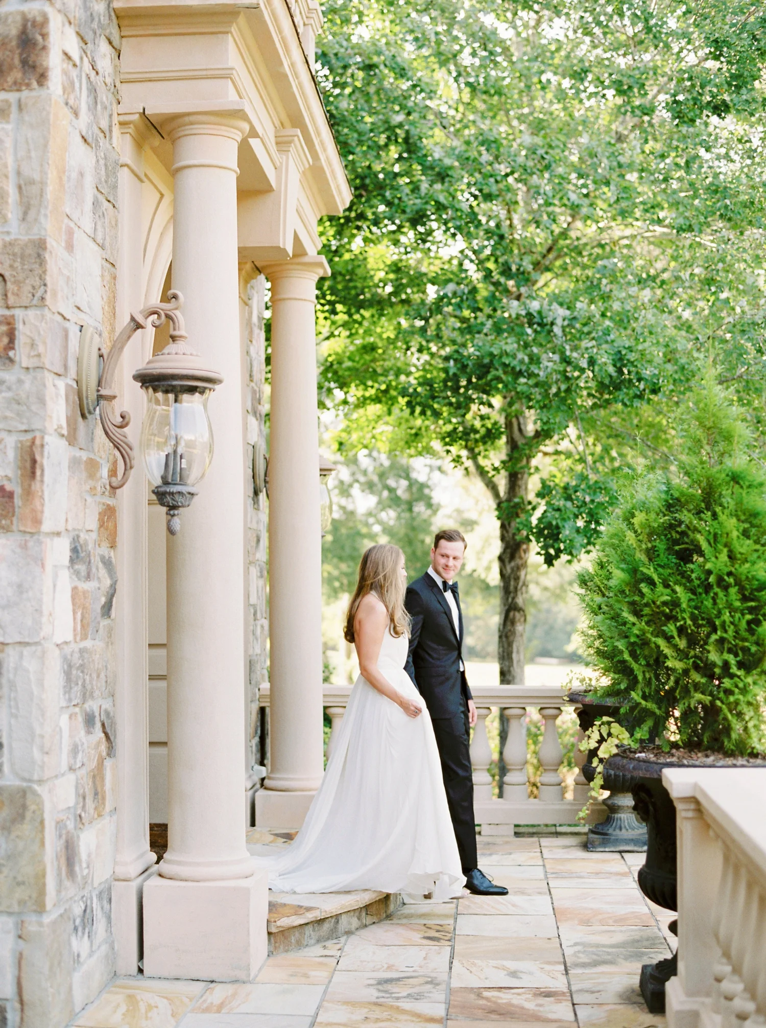 Calgary wedding photographers | georgia wedding photographers | fine art film | Justine Milton Photography | wedding details | georgia wedding | bride and groom portraits