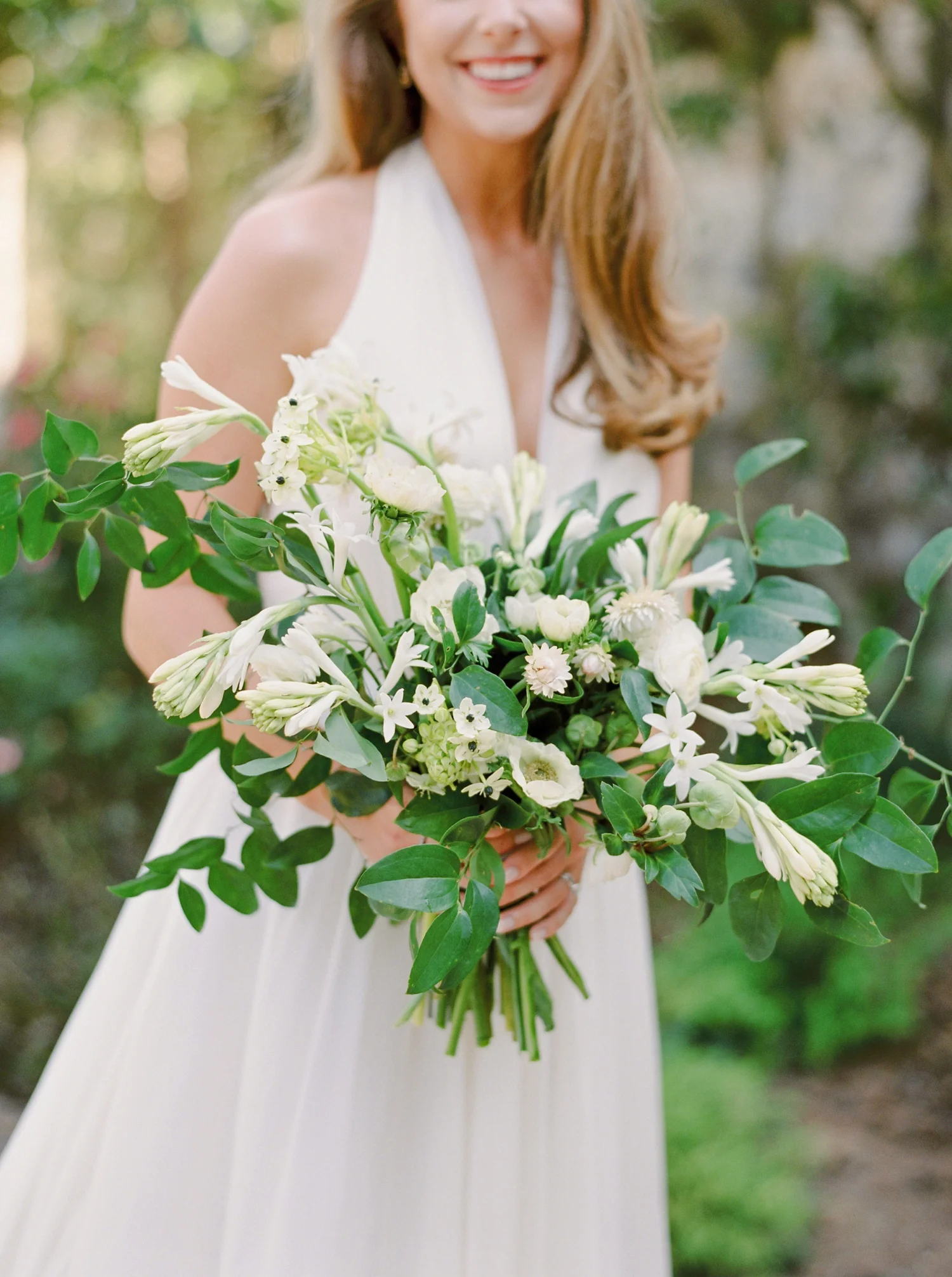 Calgary wedding photographers | georgia wedding photographers | fine art film | Justine Milton Photography | georgia wedding | wedding dress | pastel bouquet | pastel wedding inspiration