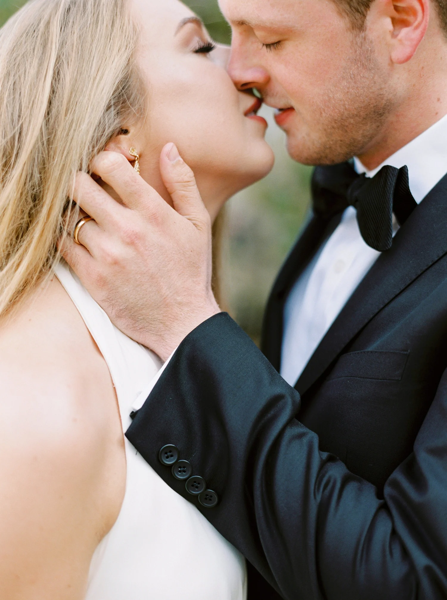 Calgary wedding photographers | georgia wedding photographers | fine art film | Justine Milton Photography | georgia wedding | wedding dress | pastel wedding | bride and groom portraits | bouquet