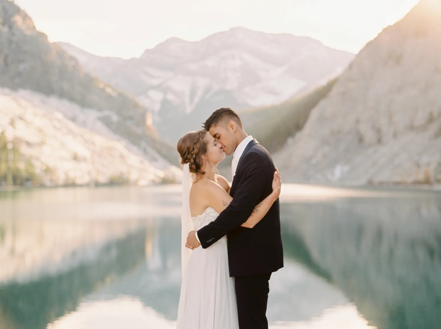 Calgary wedding photographers | fine art film | Justine Milton Photography | canmore wedding photographers | bride and groom portraits | mountain photography
