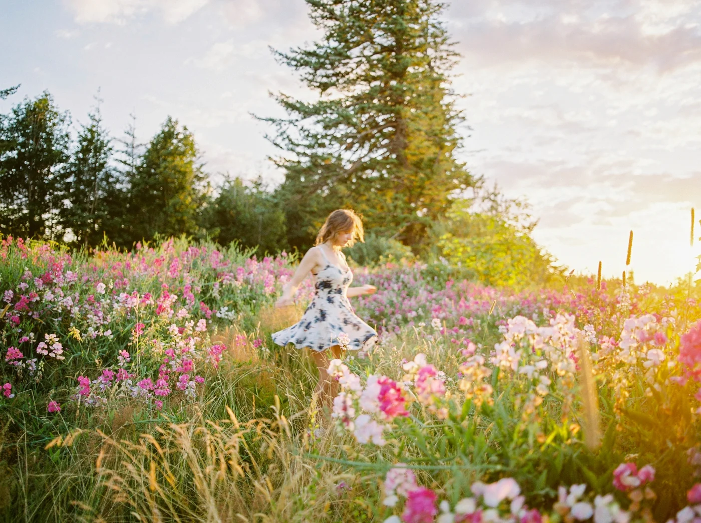 Justine Milton Photography x Life Set Sail | Oregon Coast Fashion and Travel bloggers | Wedding photographer