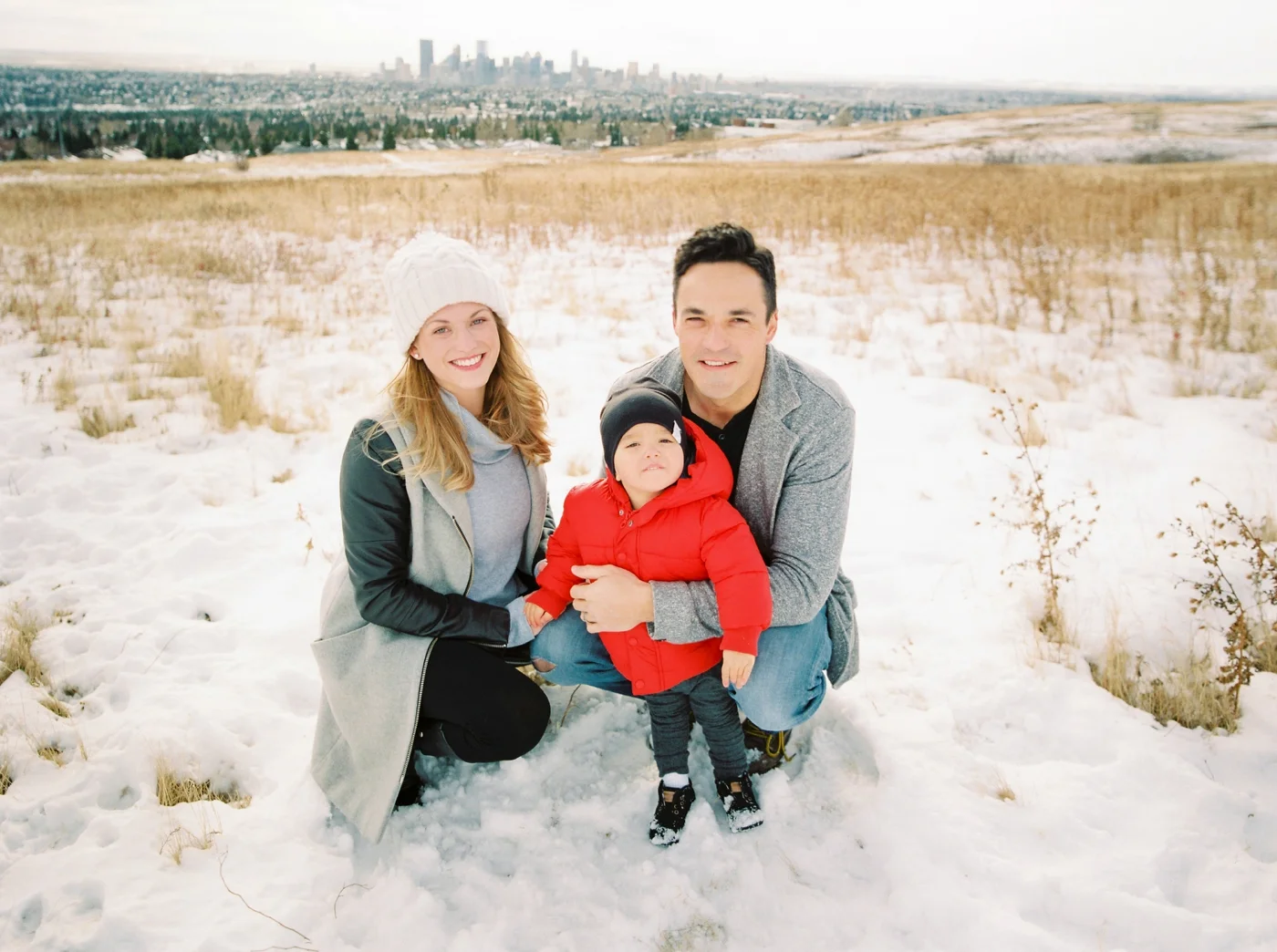 winter family photographers | calgary family mini sessions | Justine Milton Photography