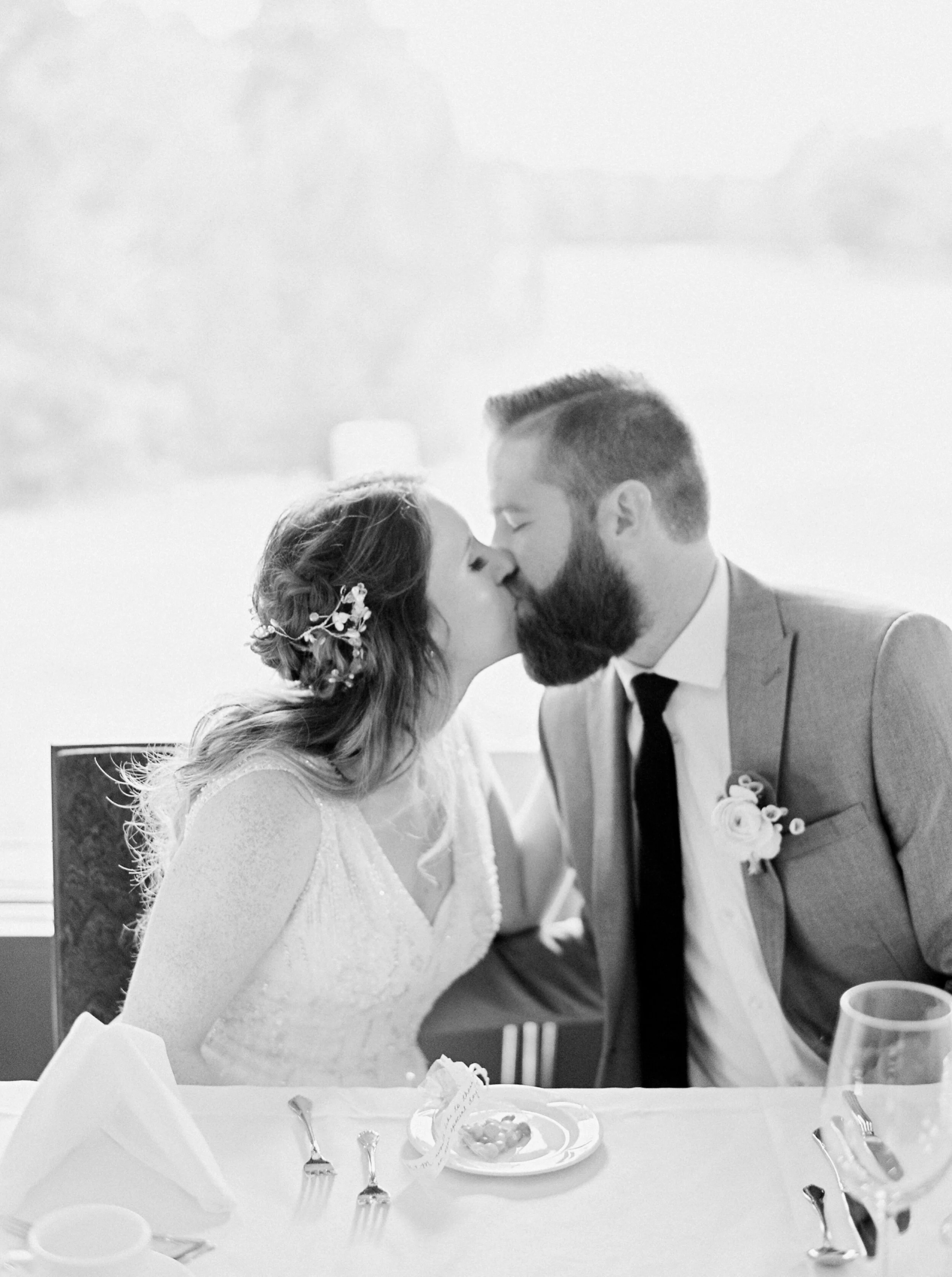 Edmonton Mayfair Golf Course Wedding — Calgary Wedding Photographers