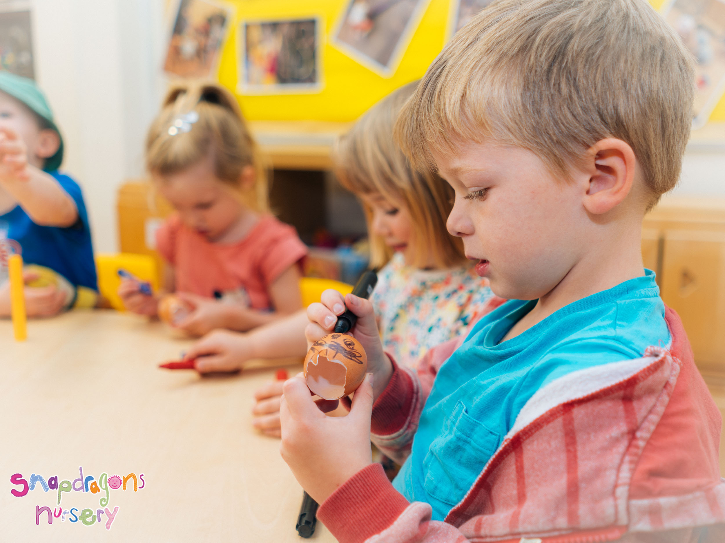 Painting on eggshells