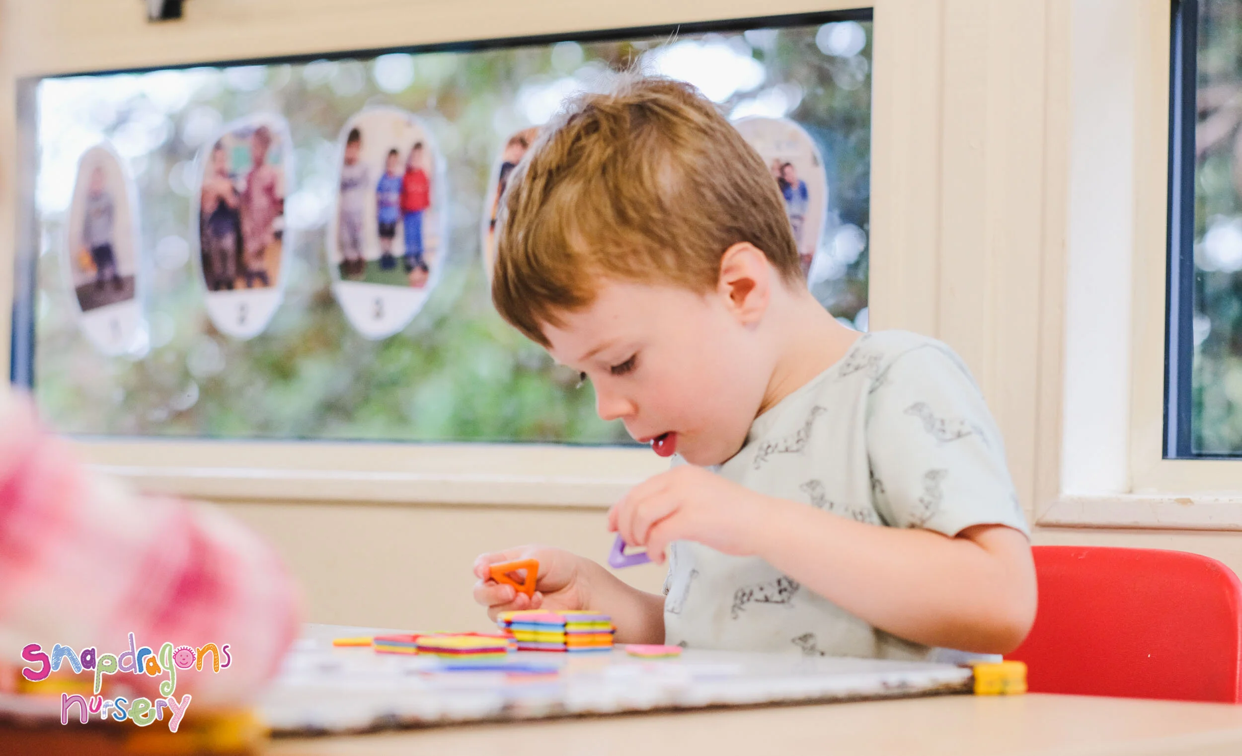 Preschool - Magnetic shapes