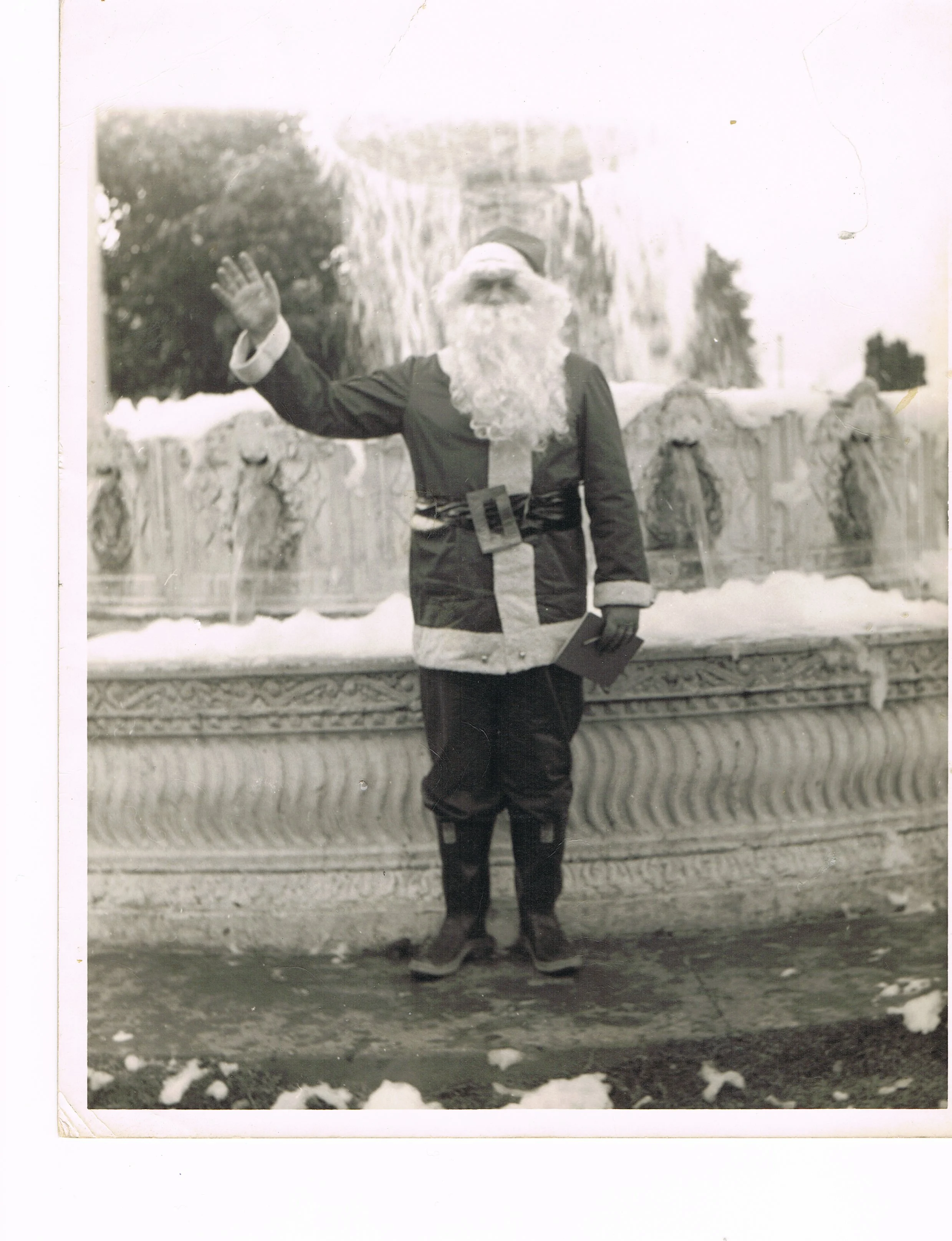 Santa Swede at Vina del Mar Park fountain circa 1960. Photo courtesy of Sausalito Historical Society 