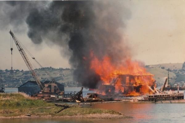 The day they burned old Dredgetown down Photo by Saul Rouda
