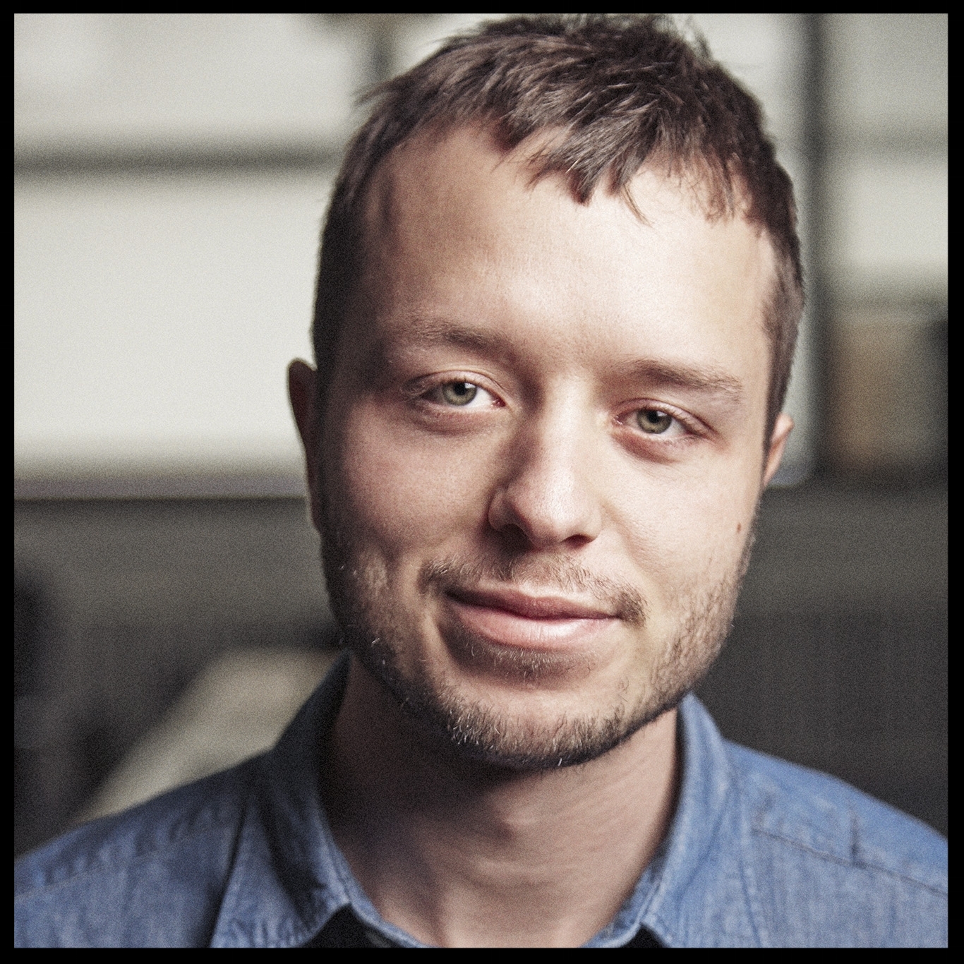 Felix Thompson Winner of the 2016 Kiehl’s “Someone To Watch” Spirit Award, Felix Thompson is a graduate of NYU’s Tisch School of the Arts. His previous short films have been in competition at festivals such as SXSW, Tribeca and the BFI’s London Film Festival. His first feature film “King Jack” was released in 2016. It was selected for the Sundance Creative Producing Labs and won the Audience Award for Best Narrative Feature at the Tribeca Film Festival in 2015. Felix received his MA in Screenwriting from the Royal Holloway University of London and currently lives in Los Angeles.