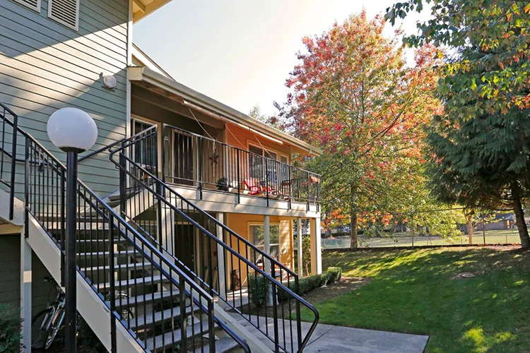 Redwood-Commons-3.jpg