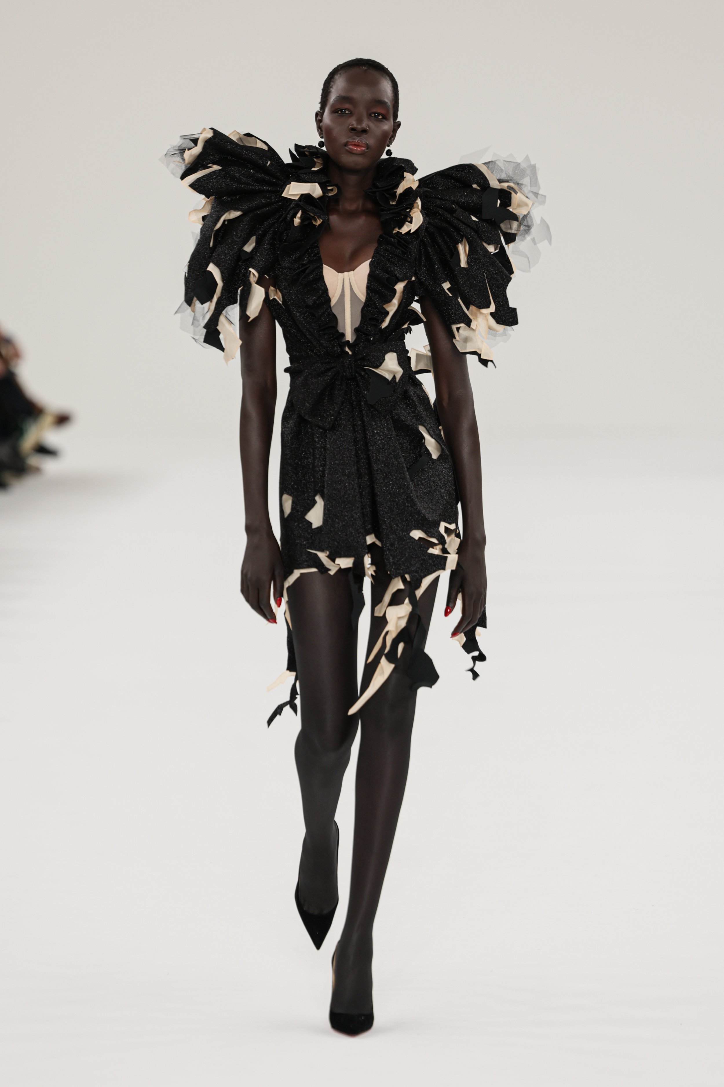 VIKTOR_ROLF_HC_SS24_LOOK 24.JPG