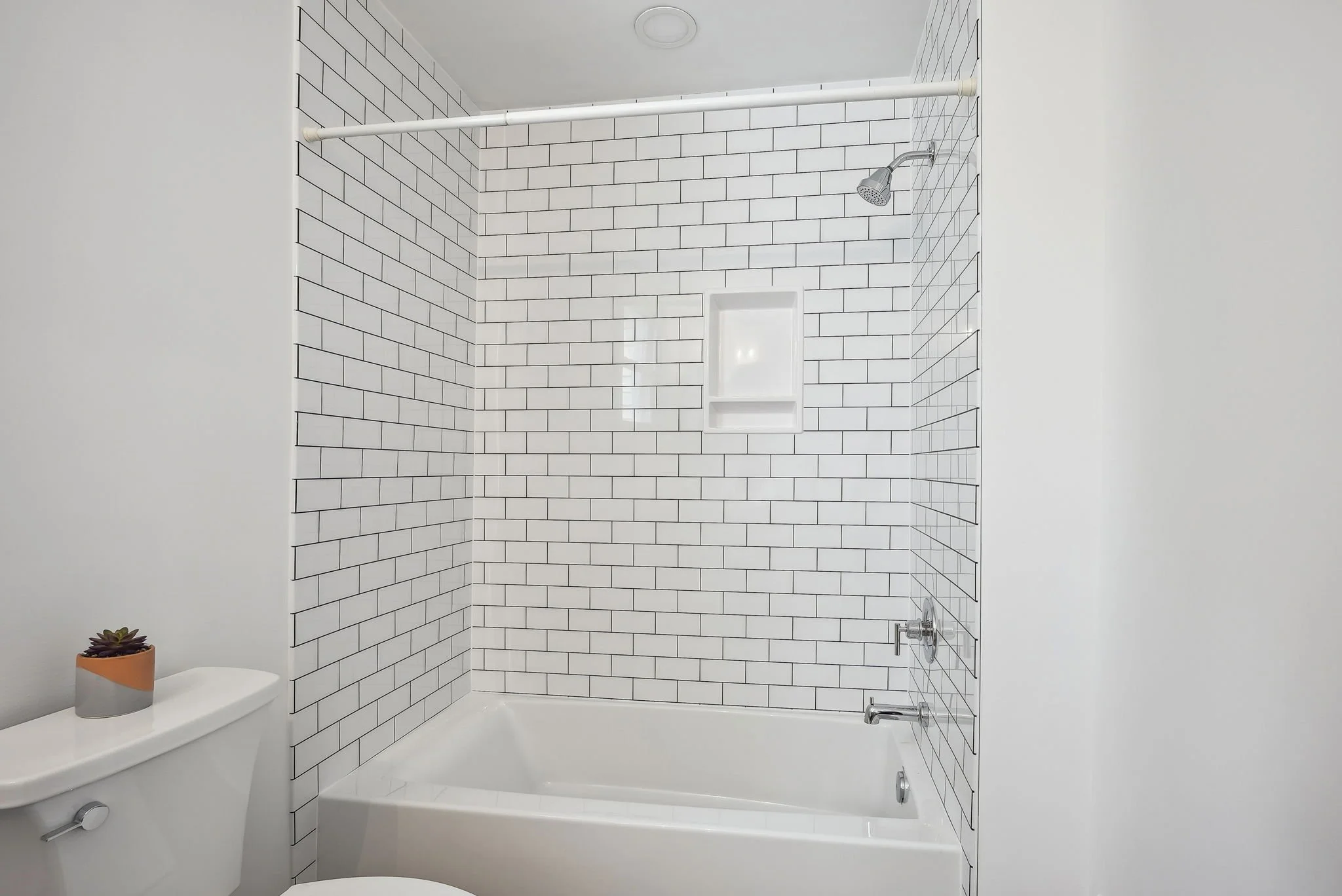 16-web-or-mls-259-e-jenkins-ave.jpg