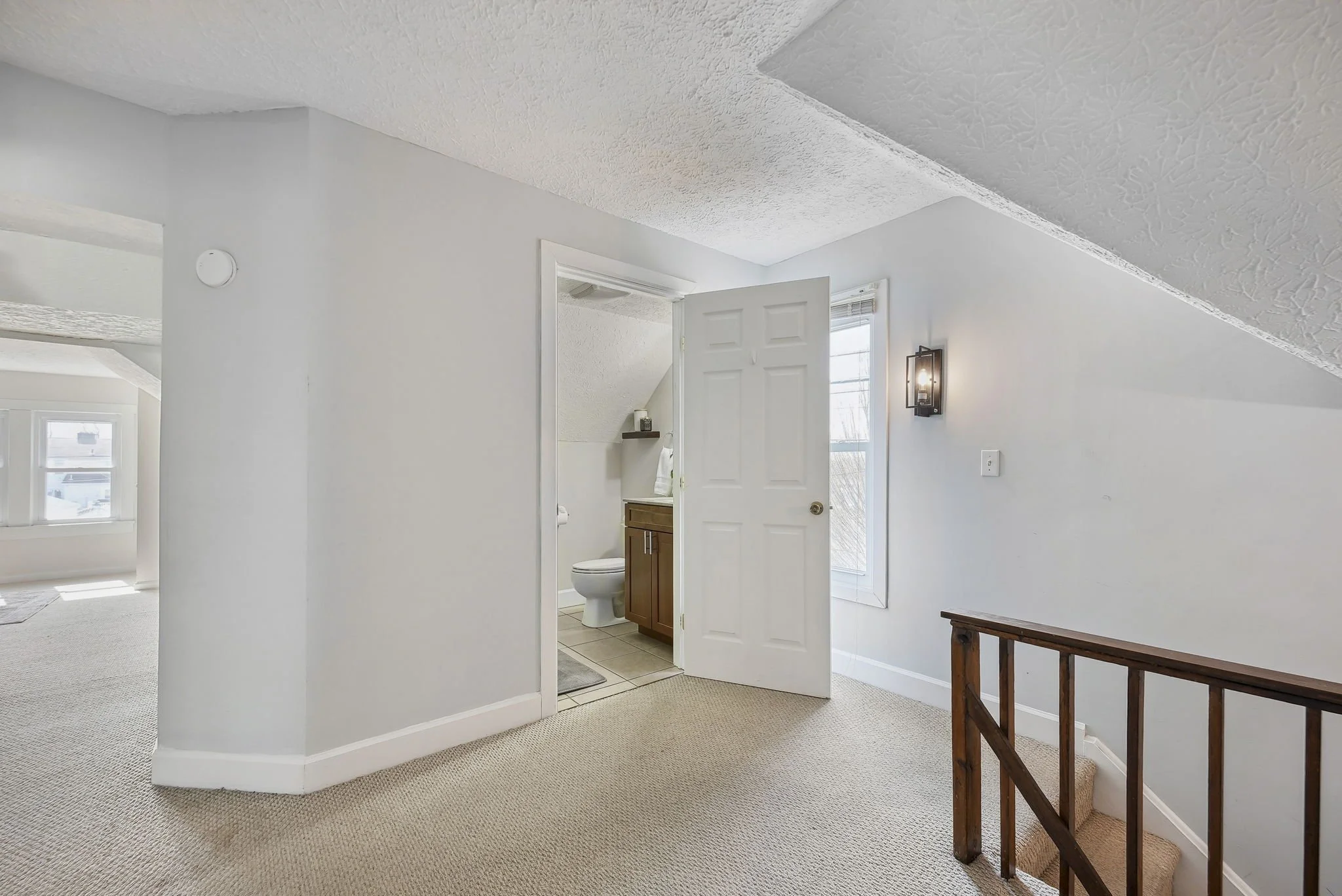 28-web-or-mls-259-e-jenkins-ave.jpg