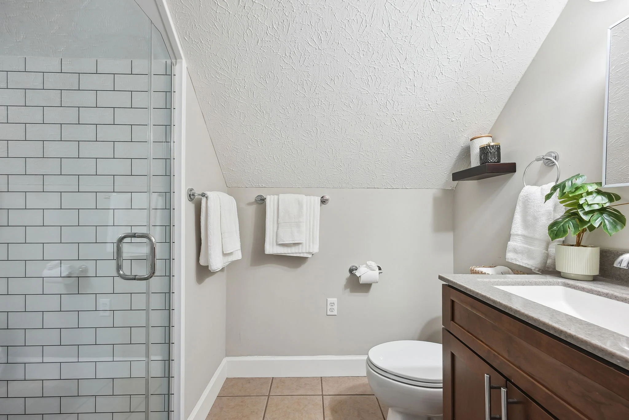 30-web-or-mls-259-e-jenkins-ave.jpg
