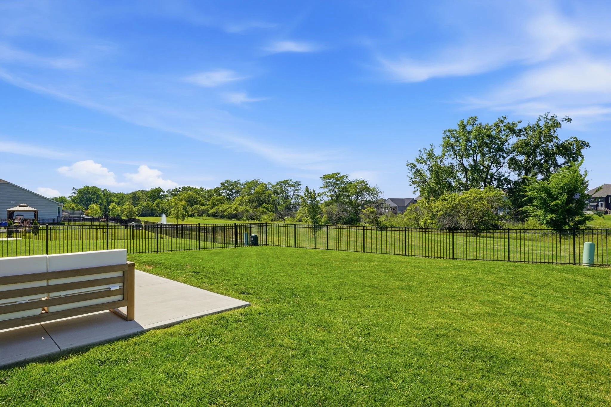 51-web-or-mls-414-colonial-club-rd.jpg