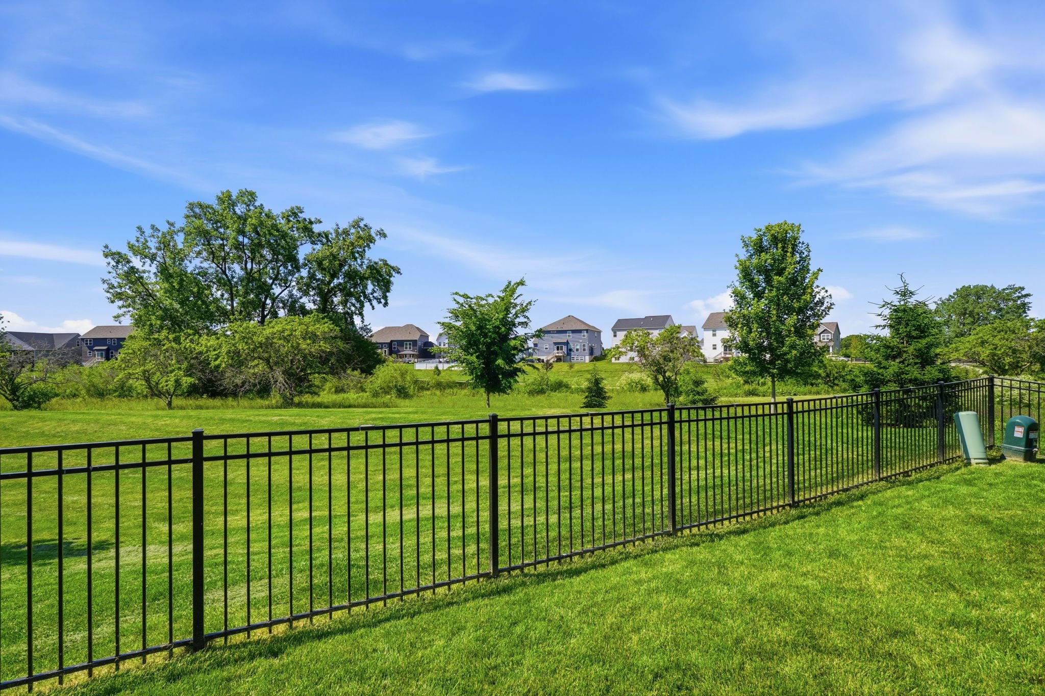 54-web-or-mls-414-colonial-club-rd.jpg