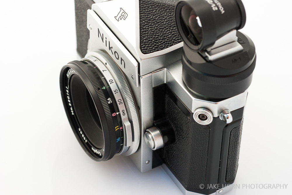 Mounted on the Nikon F with the Nikon AS-4 Shoe Adaptor