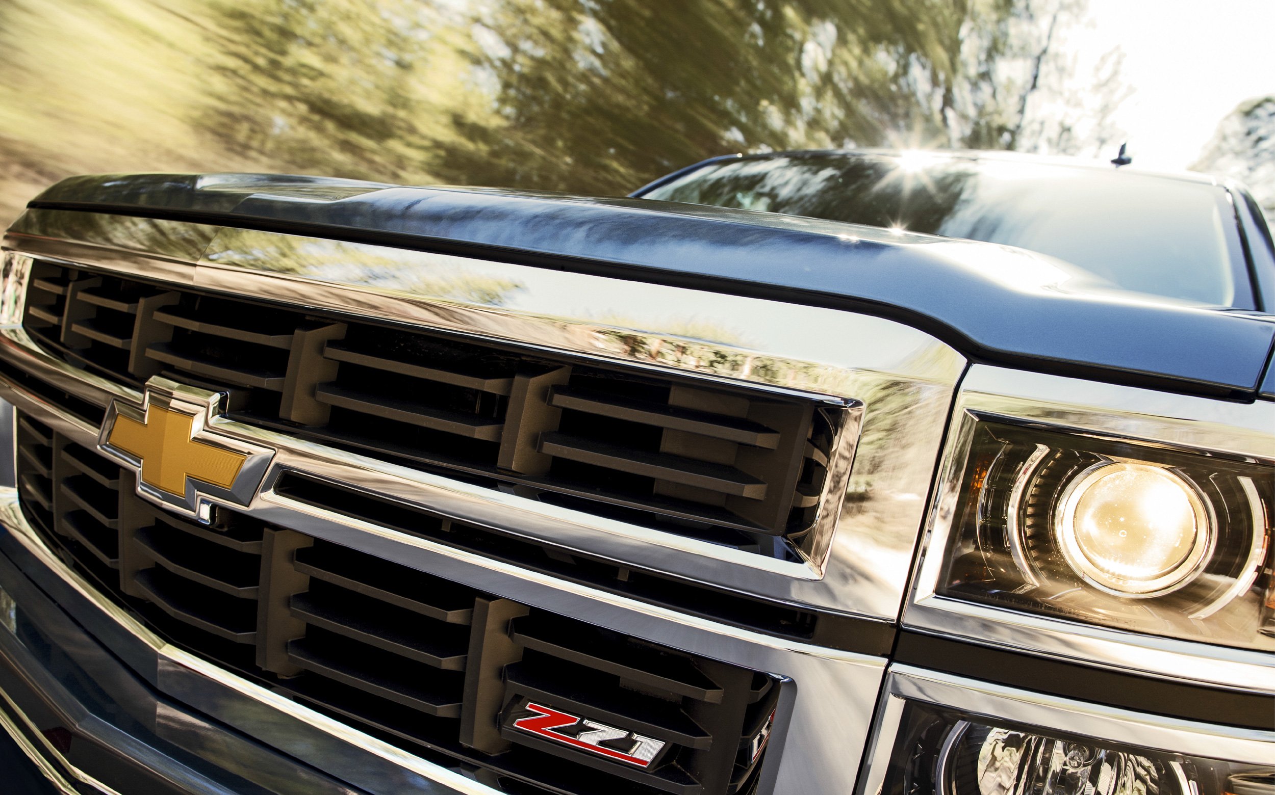 2014-Chevy-Silverado_Image-Book_REV-9.jpg