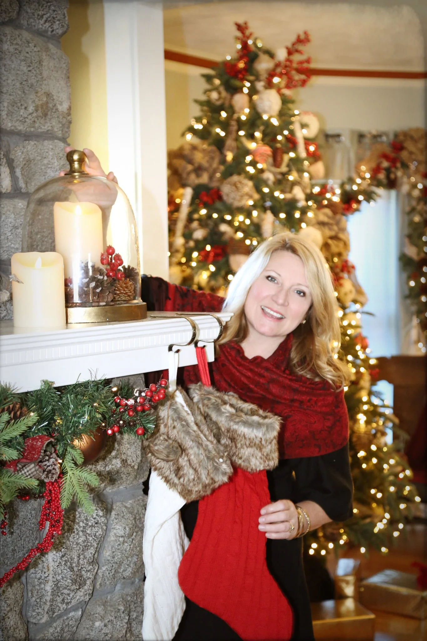 Not even when I lived in this house did it ever look so festive! The staff will be expecting Santa to fill those furry stockings!