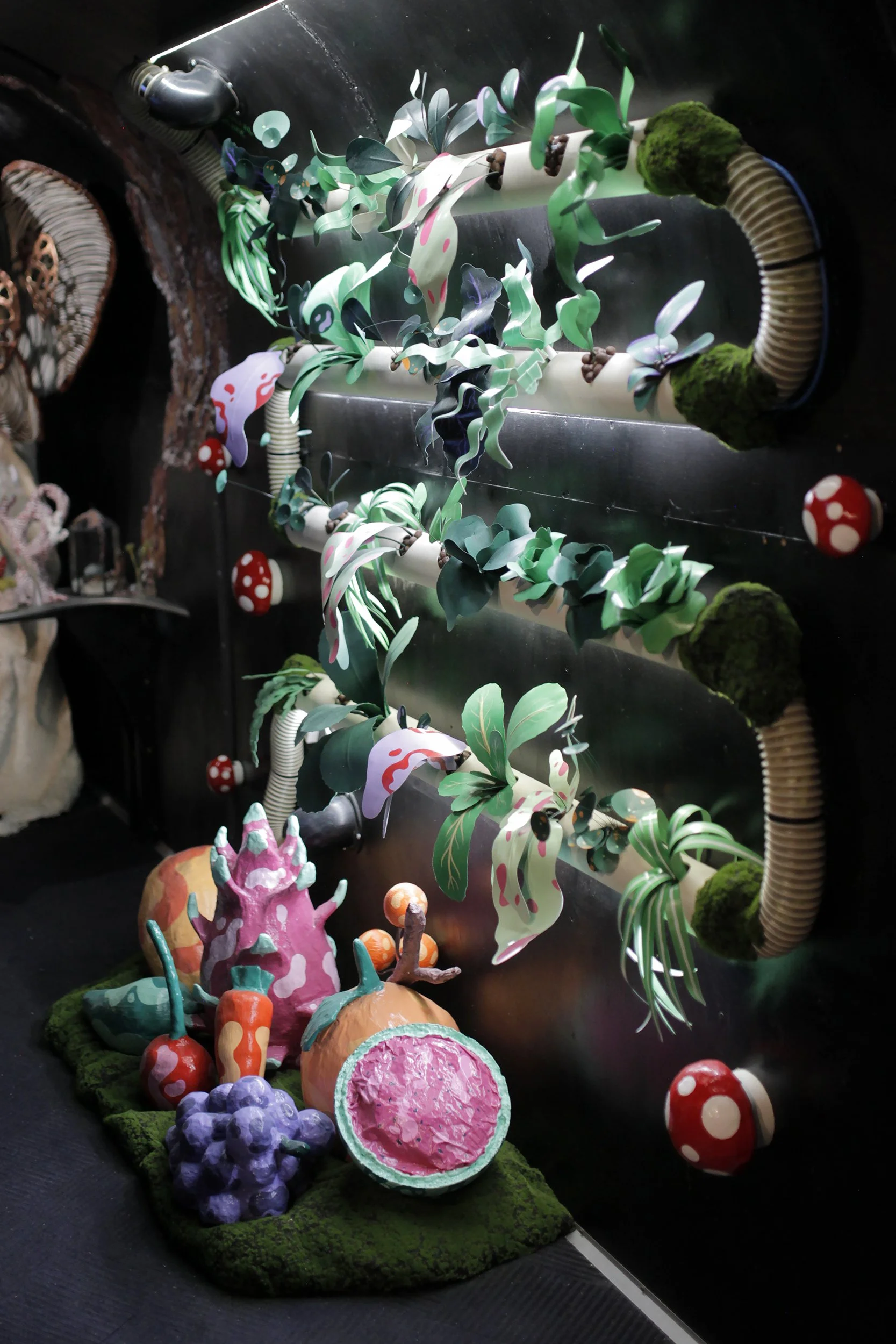 The Hydroponic Garden The hydroponic garden is a love letter to growing and loving the food you eat. A personal look into my own childhood, where my parents grew their own veggies in the backyard, and would always ask us to cut up frui