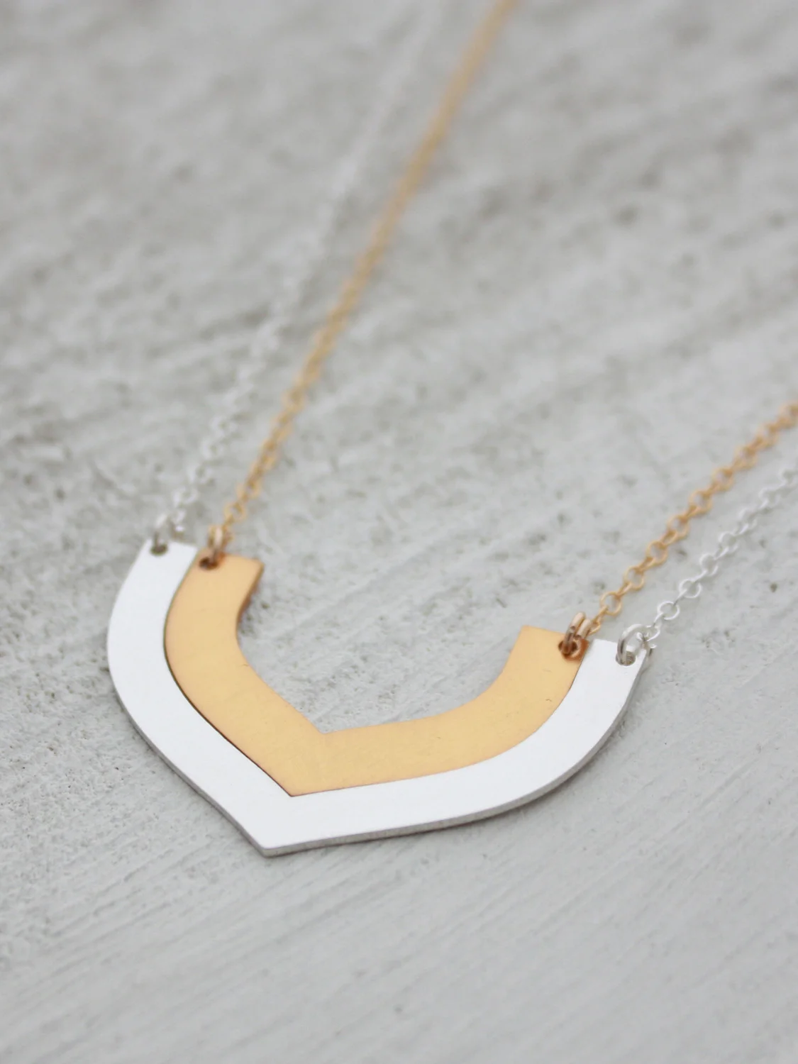 Shield Necklace Set - Silver/Gold