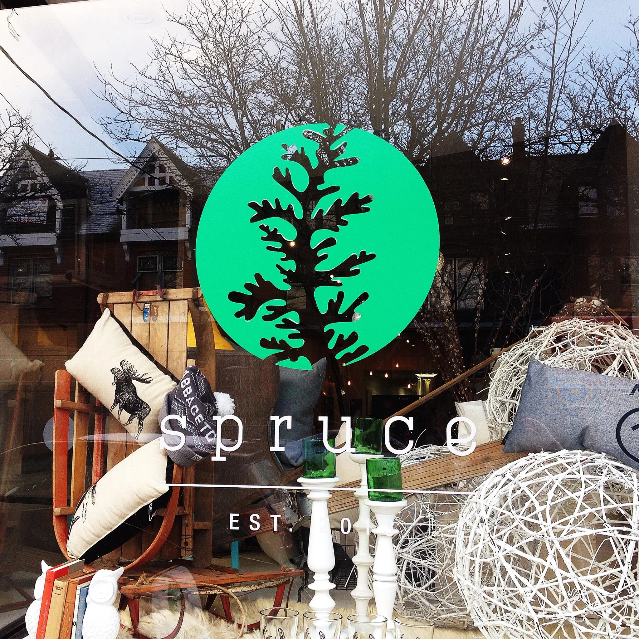 SPRUCE : 455 Parliament St., Toronto Spruce is a decor & lifestyle shop located in the heart of Cabbagetown.