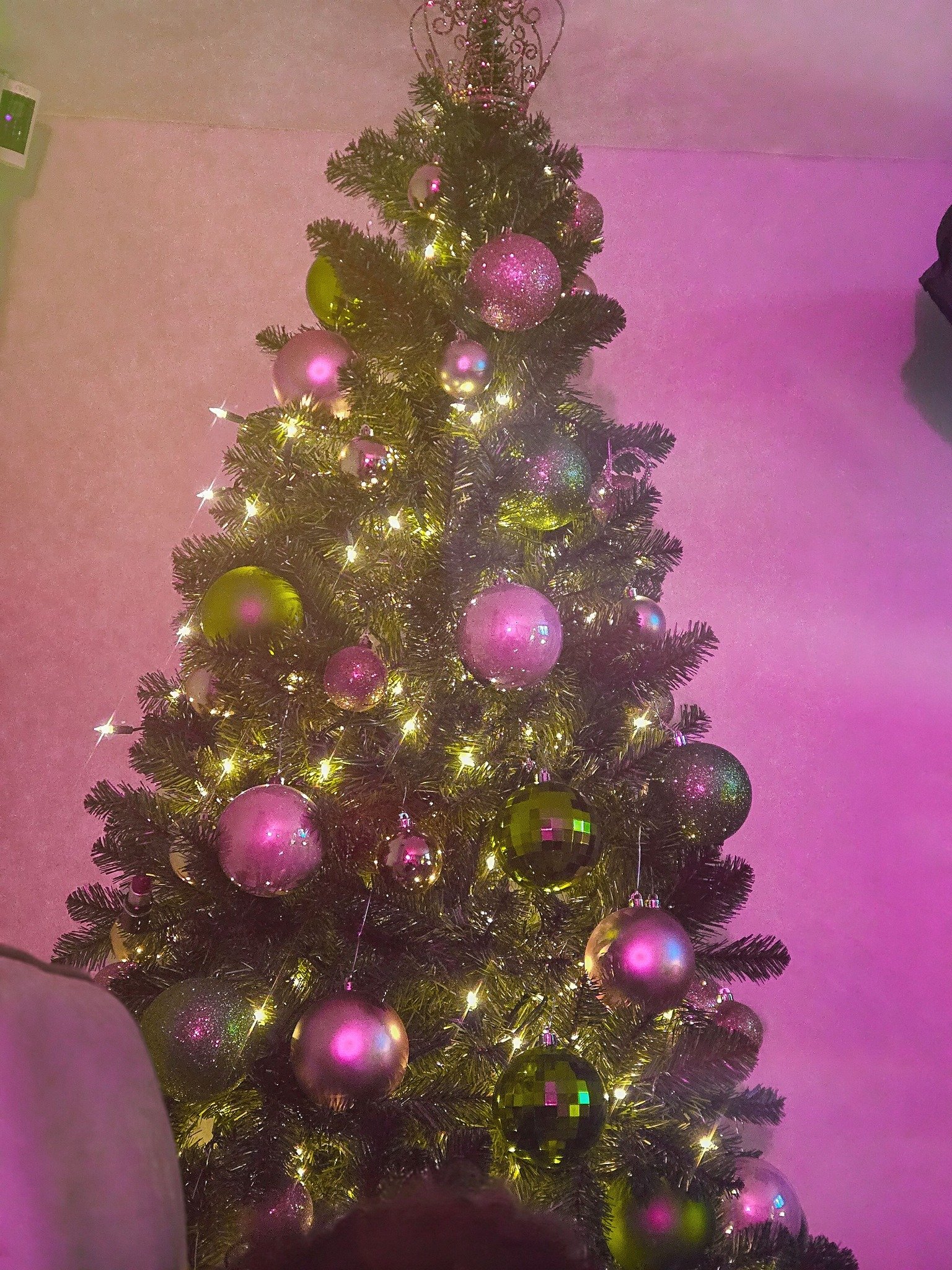 Getting to have a Wicked themed tree this year brought me a lot of joy 🩷💚

Thanks to J Roundtree for putting up with my shenanigans 😘