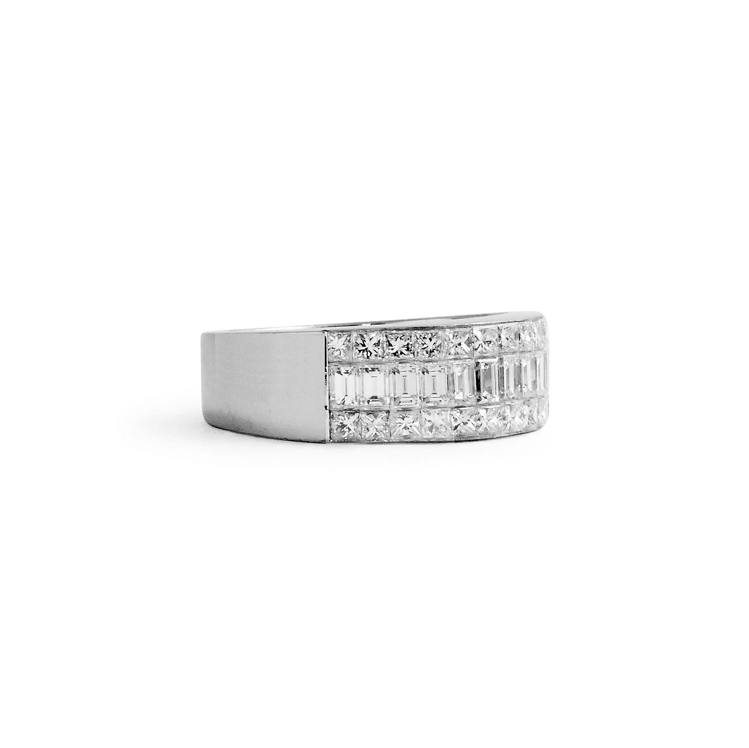Round and Baguette Diamond Wedding Band