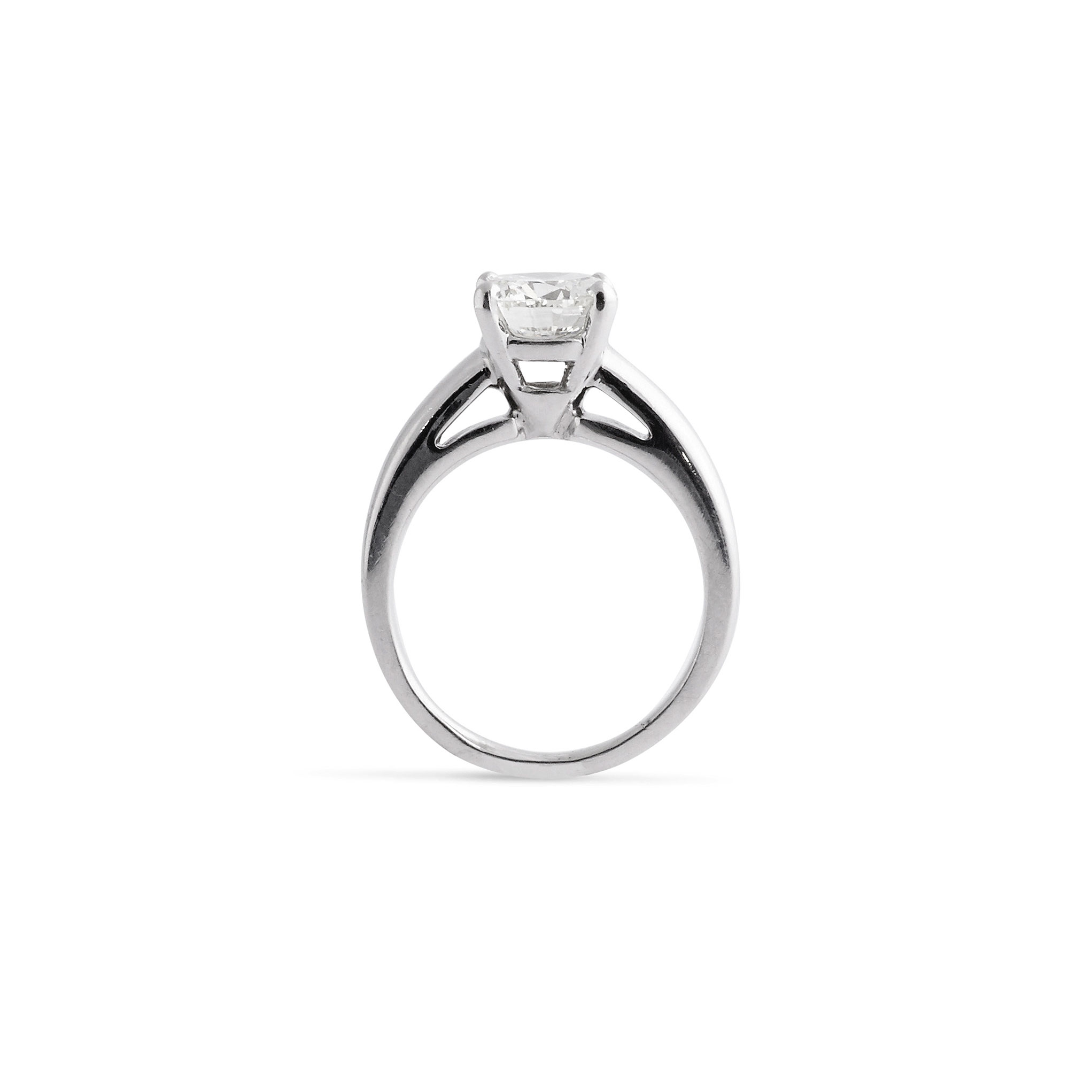 Round Brilliant Diamond Solitaire Engagement Ring