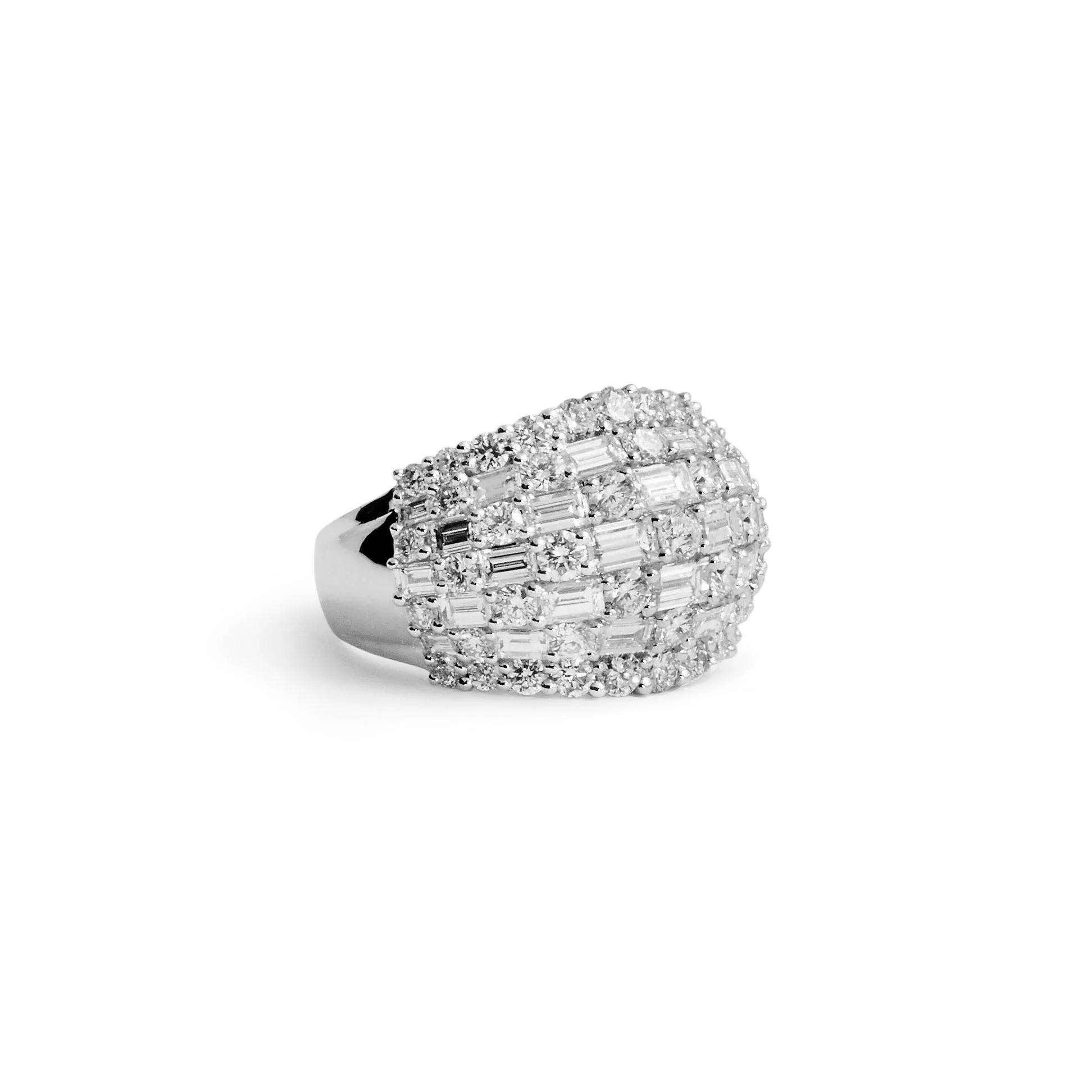 Round Brilliant and Baguette Dome Ring