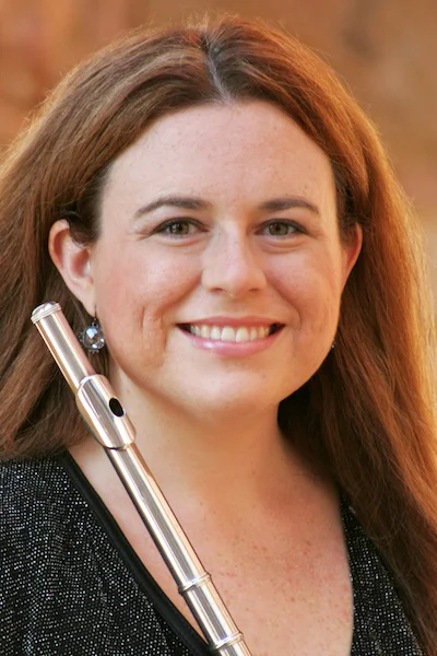 Annie Gnojek Headshot.jpg